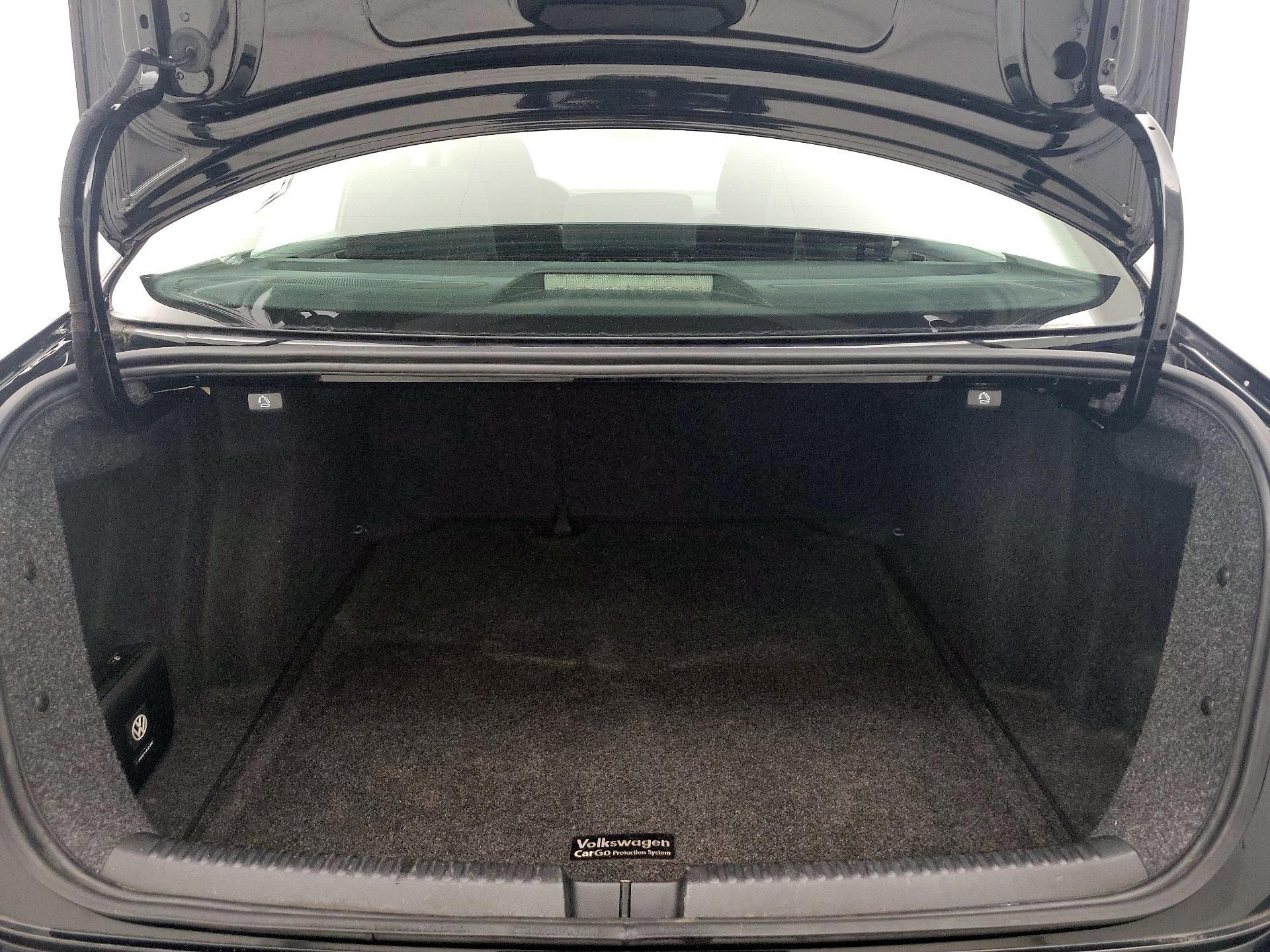 Thumbnail: 2016 Volkswagen Jetta - 19