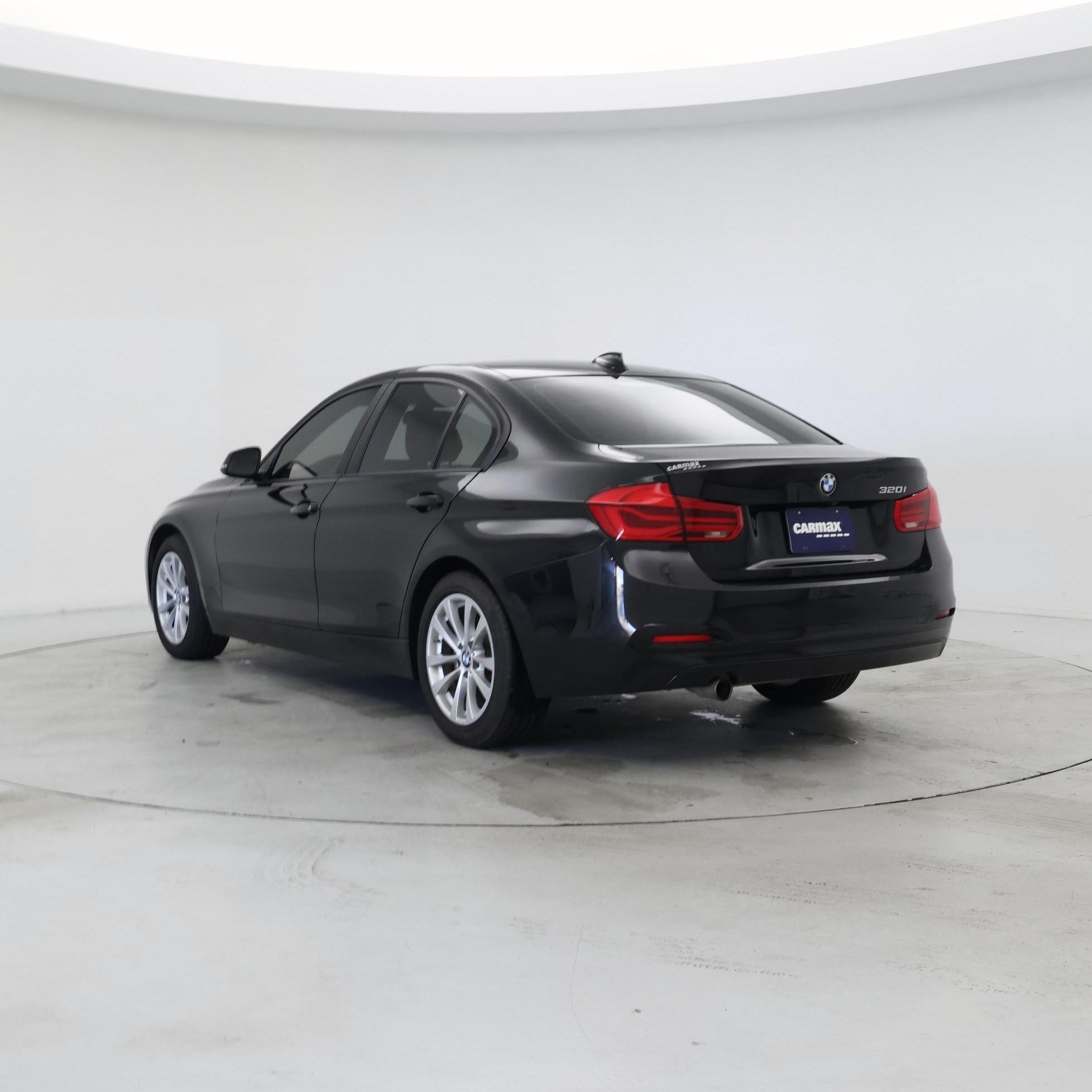 Thumbnail: 2018 BMW 3 Series - 2