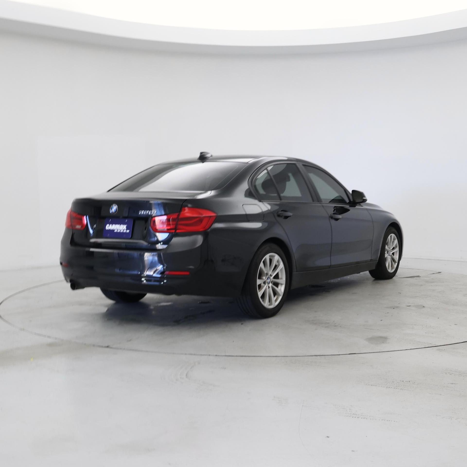 Thumbnail: 2018 BMW 3 Series - 8