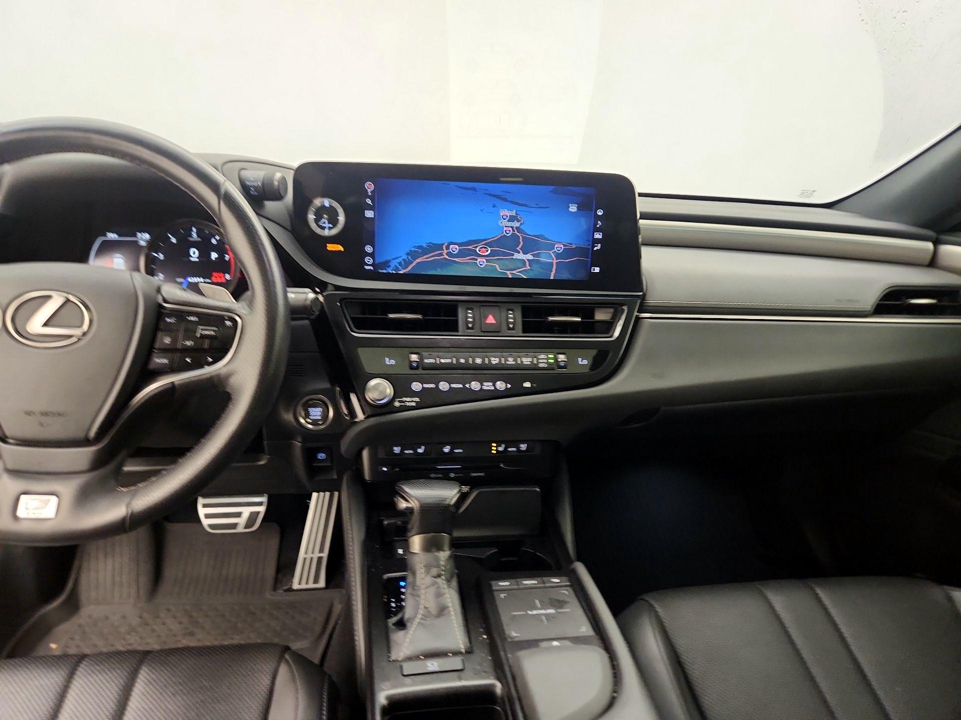 Thumbnail: 2022 Lexus ES - 9