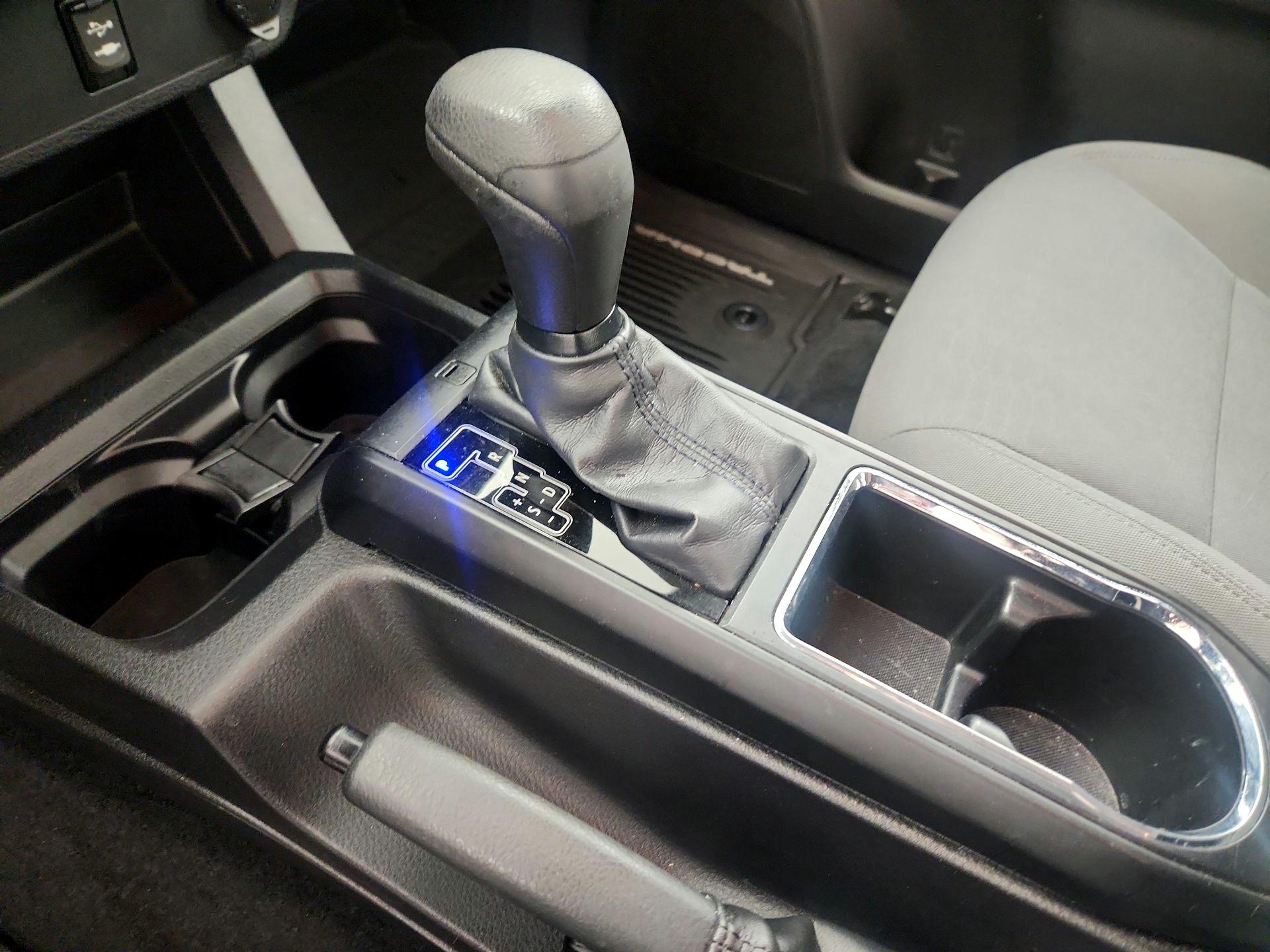Thumbnail: 2019 Toyota Tacoma - 17