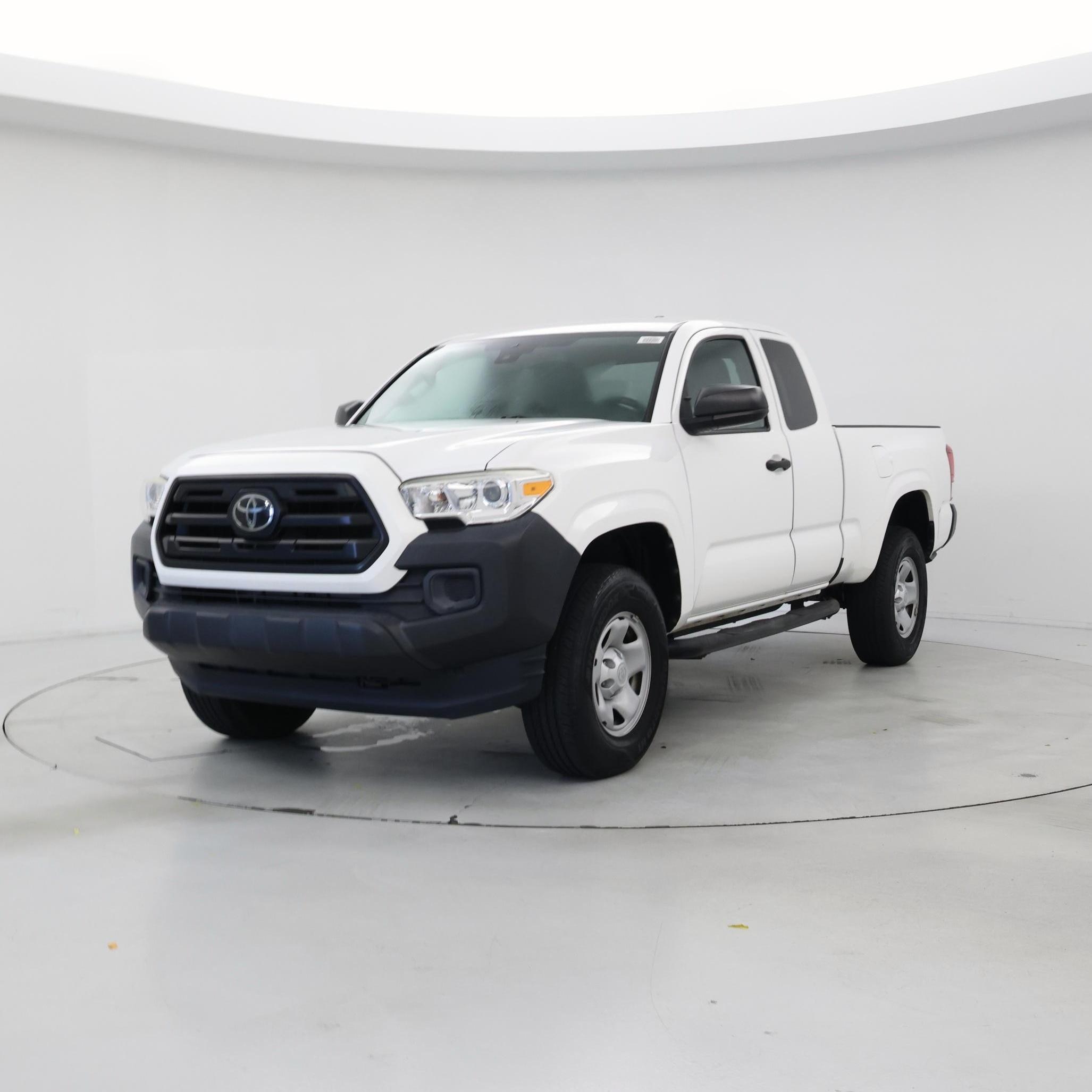 Thumbnail: 2019 Toyota Tacoma - 4