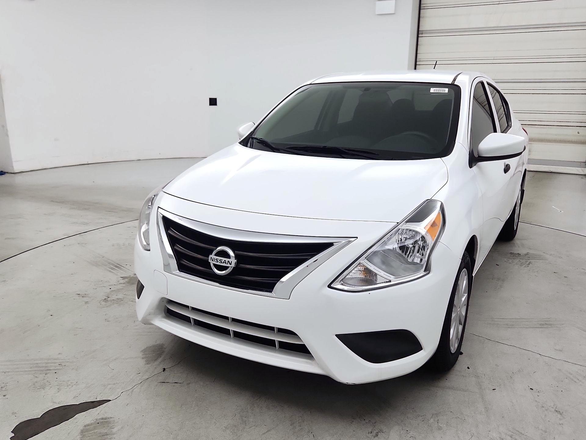 Thumbnail: 2016 Nissan Versa - 3