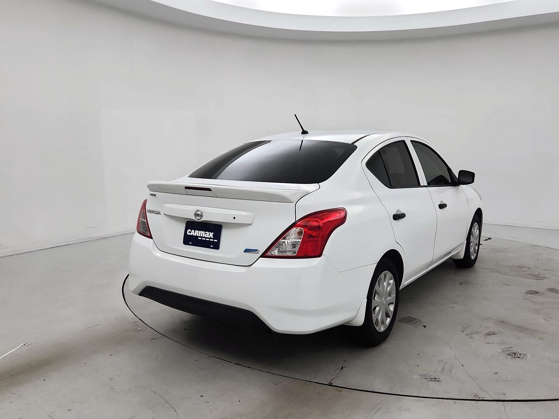 Thumbnail: 2016 Nissan Versa - 5