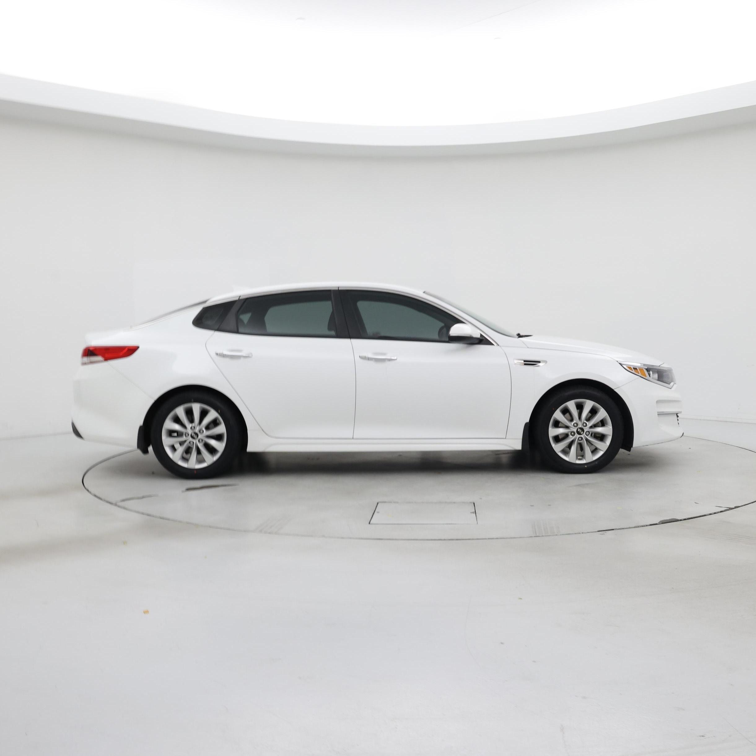 Thumbnail: 2018 Kia Optima - 7