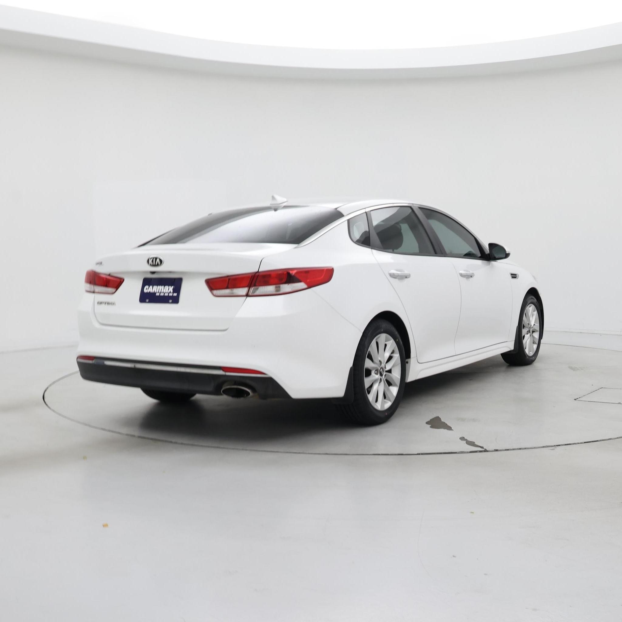 Thumbnail: 2018 Kia Optima - 8