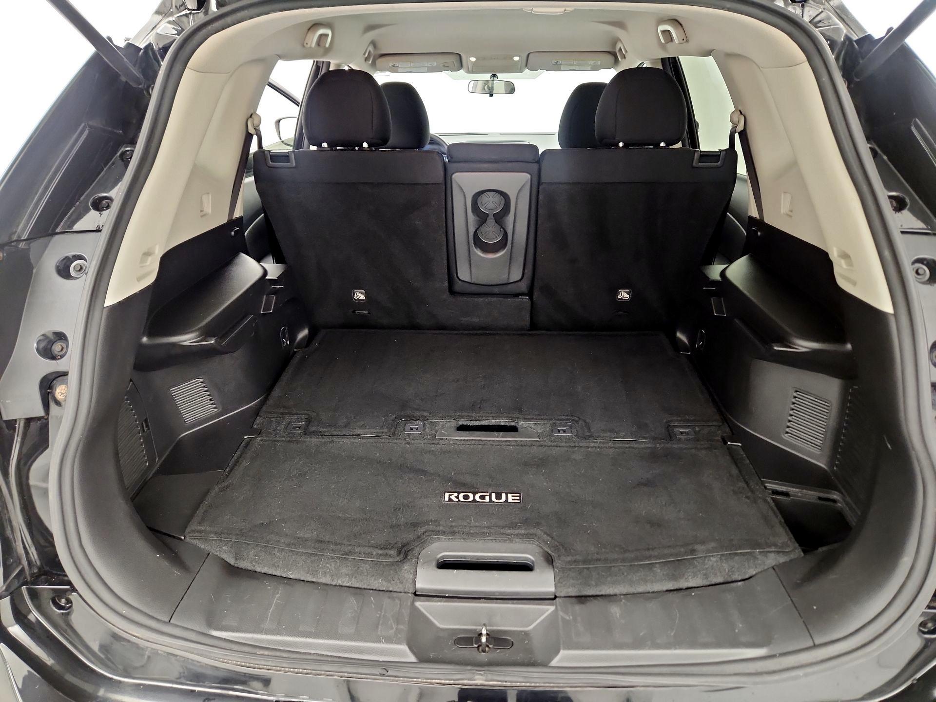 Thumbnail: 2017 Nissan Rogue - 20