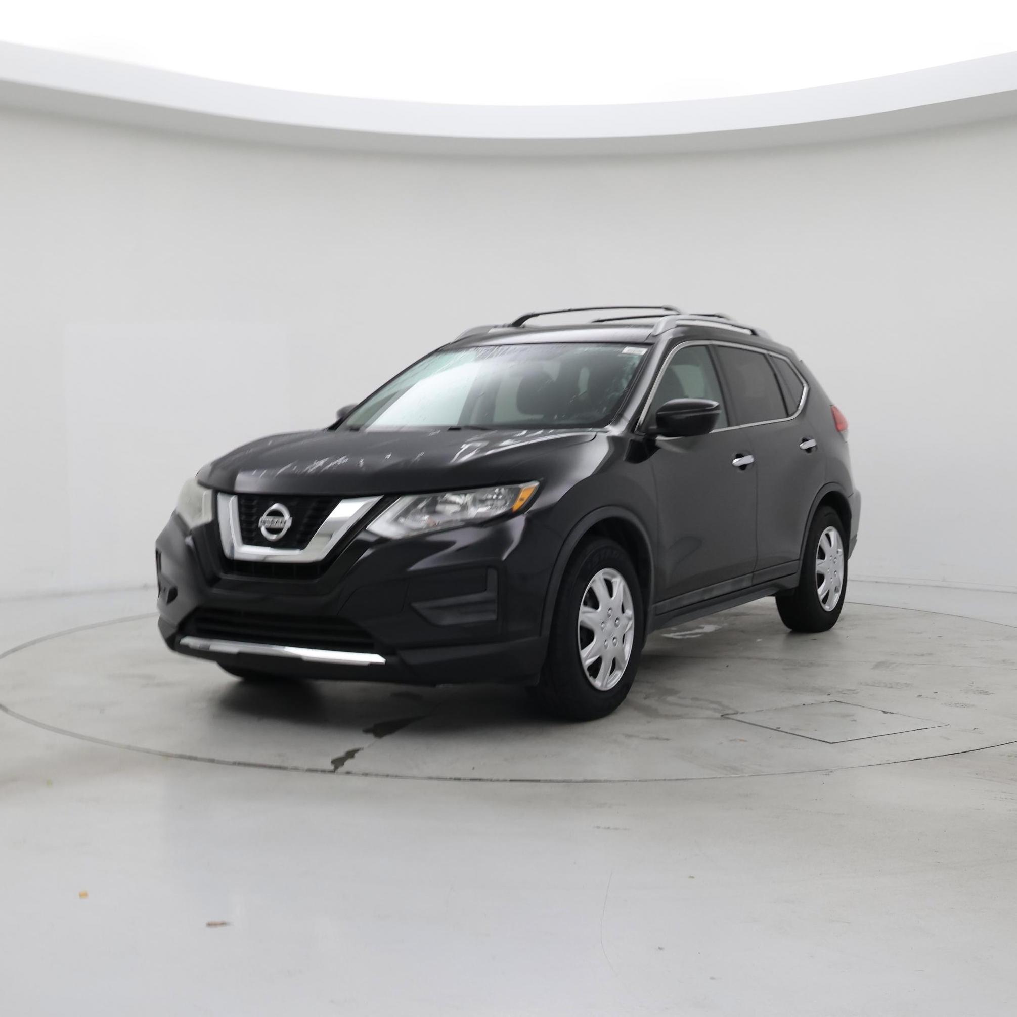 Thumbnail: 2017 Nissan Rogue - 4