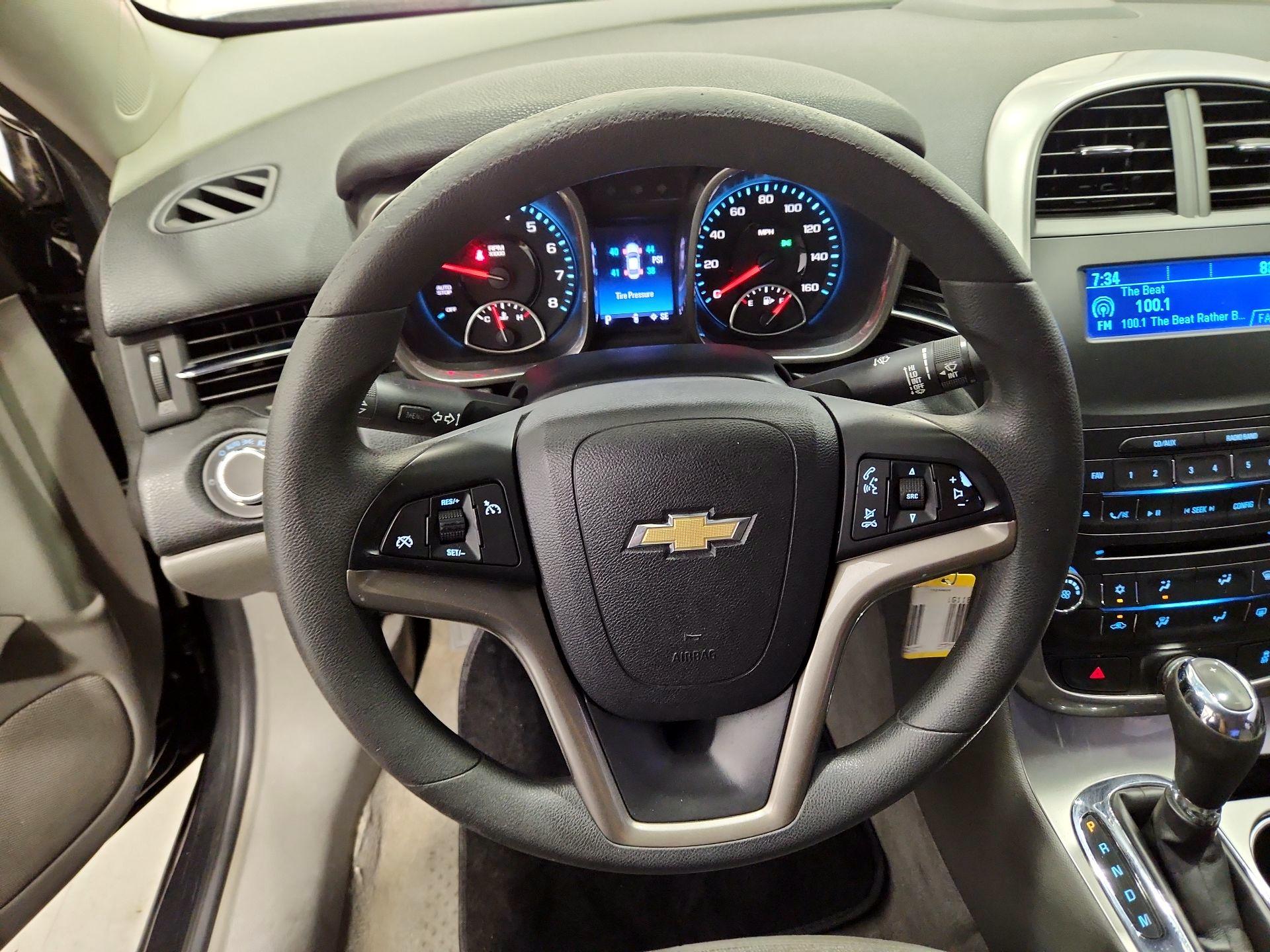 Thumbnail: 2014 Chevrolet Malibu - 10