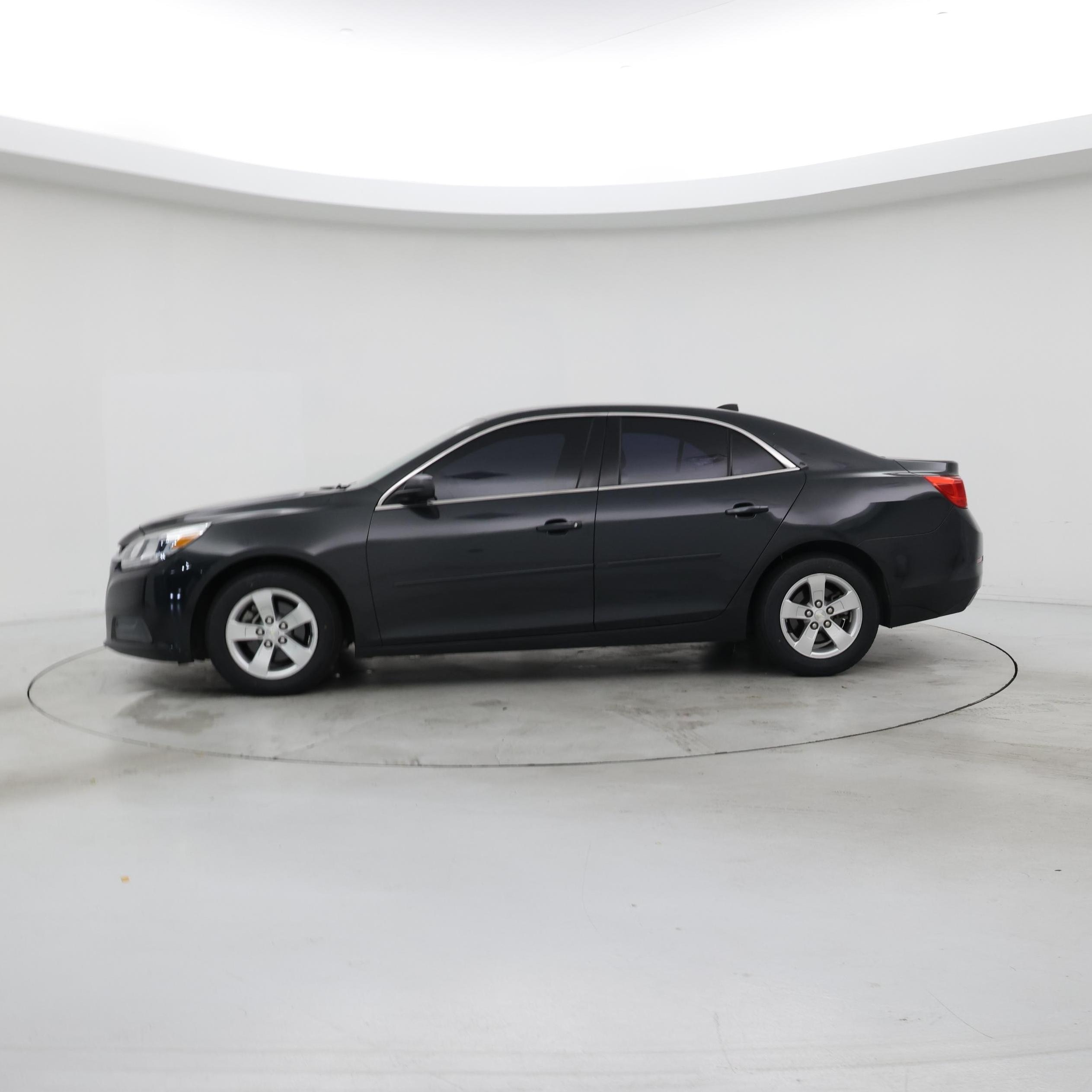 Thumbnail: 2014 Chevrolet Malibu - 3