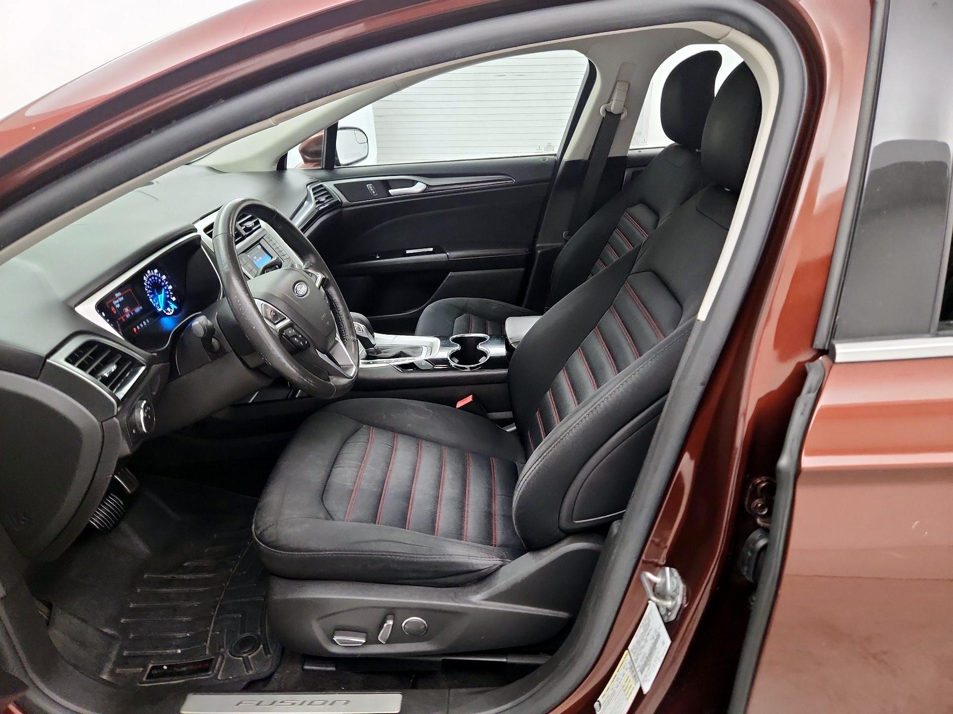 Thumbnail: 2015 Ford Fusion - 11
