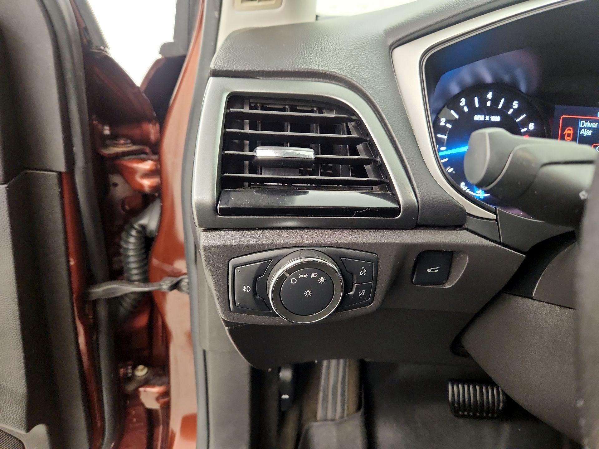 Thumbnail: 2015 Ford Fusion - 13
