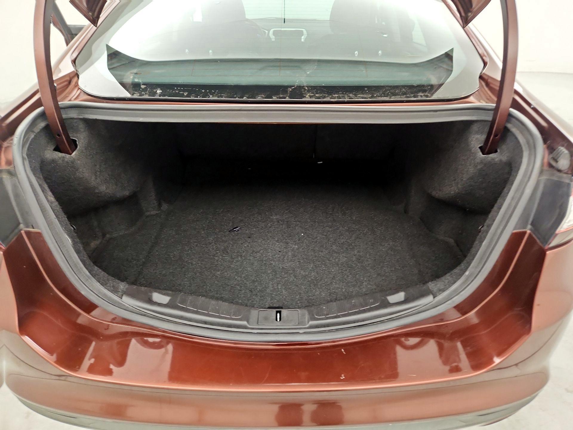 Thumbnail: 2015 Ford Fusion - 20