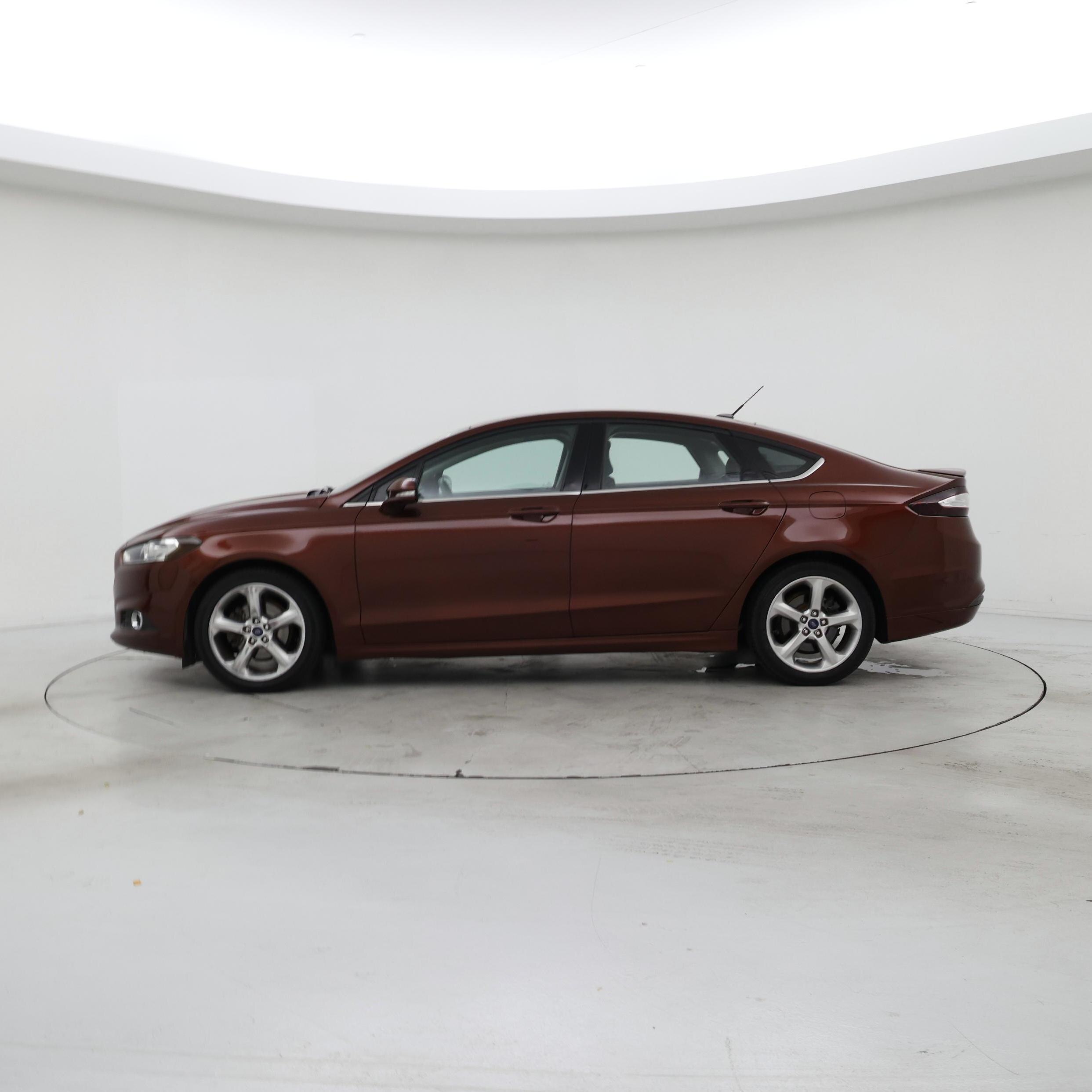 Thumbnail: 2015 Ford Fusion - 3