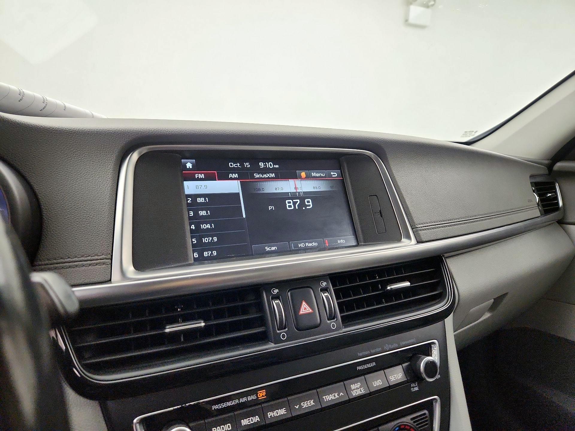 Thumbnail: 2016 Kia Optima - 16