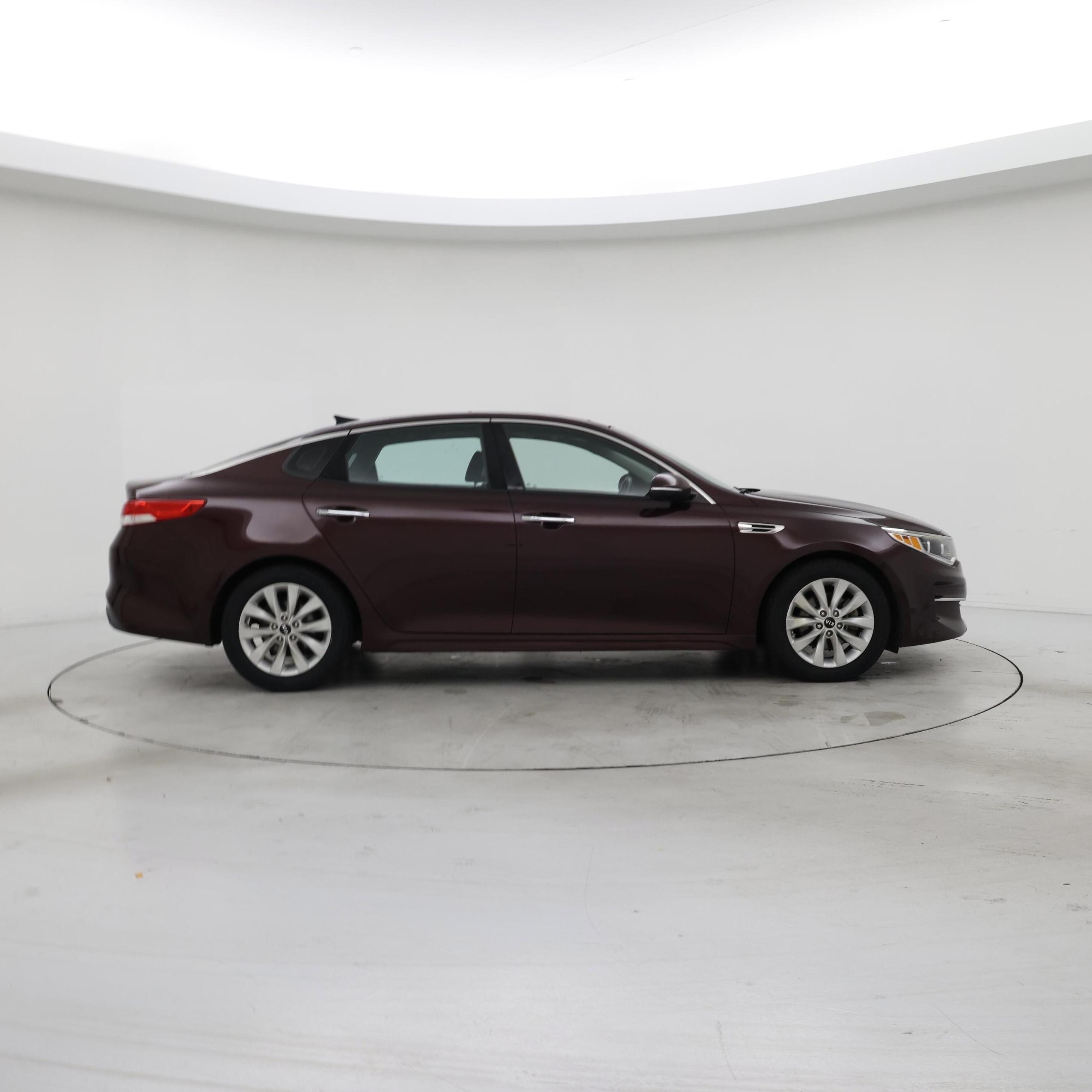 Thumbnail: 2016 Kia Optima - 7