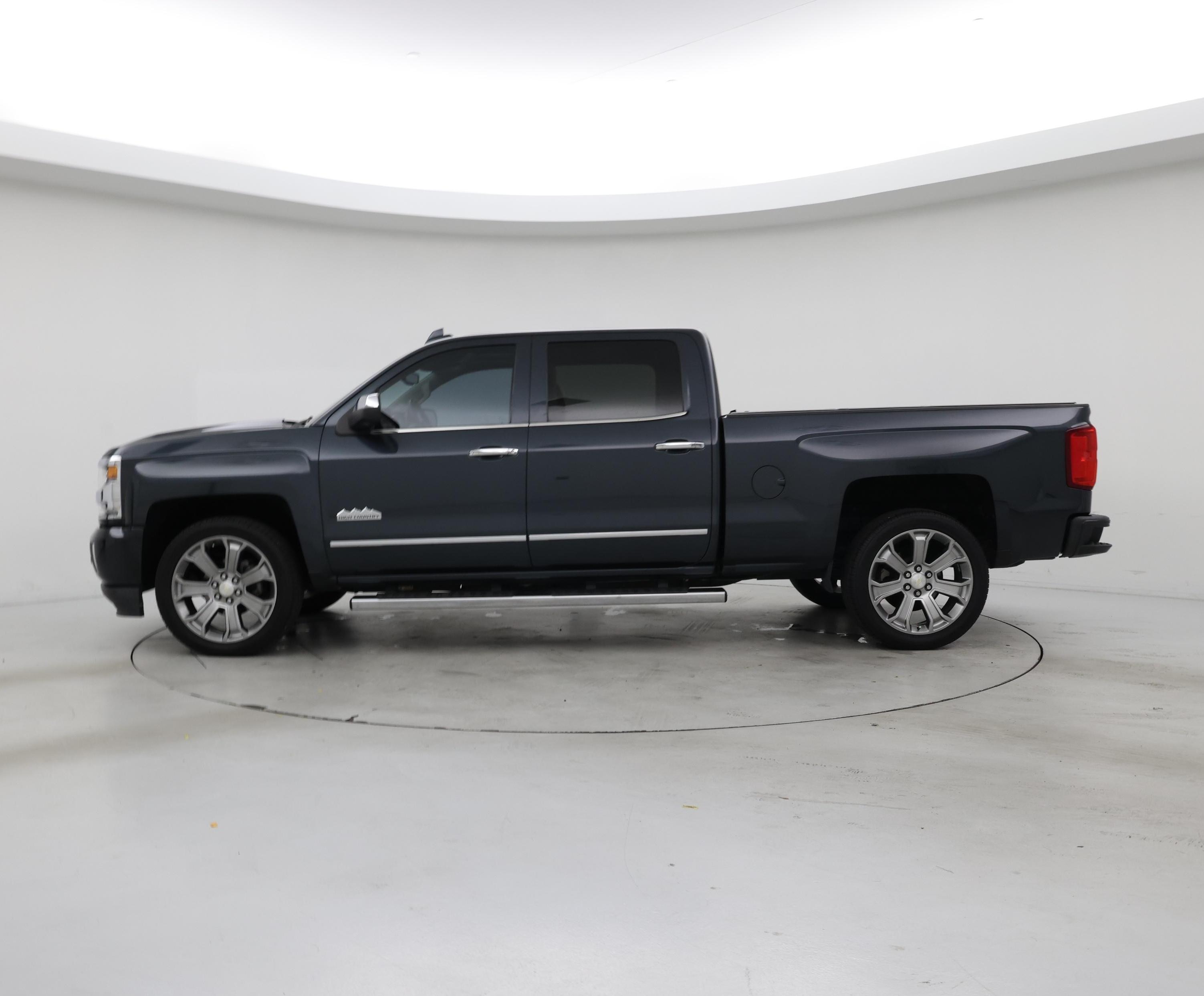 Thumbnail: 2018 Chevrolet Silverado 1500 - 3