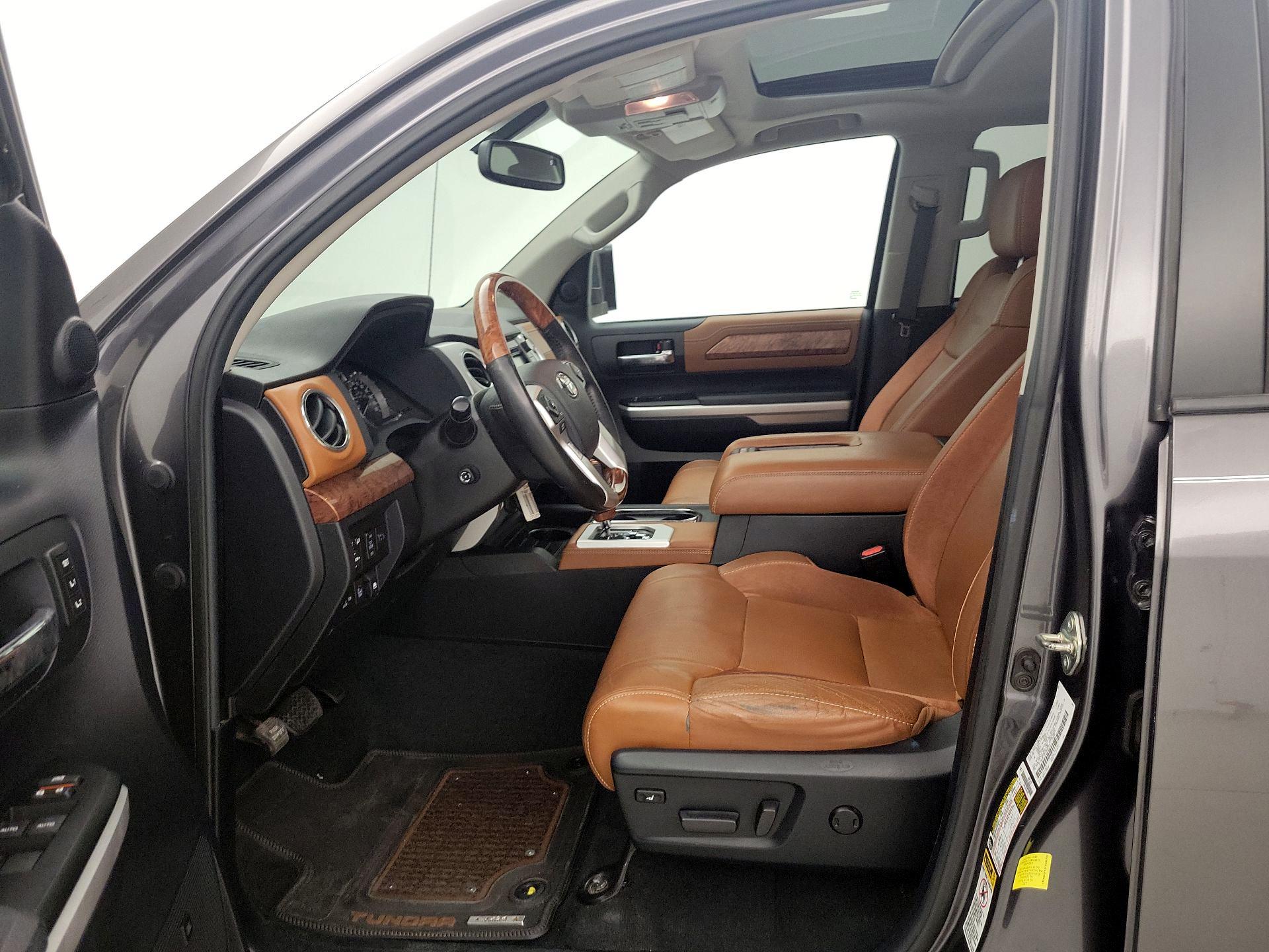Thumbnail: 2015 Toyota Tundra - 11