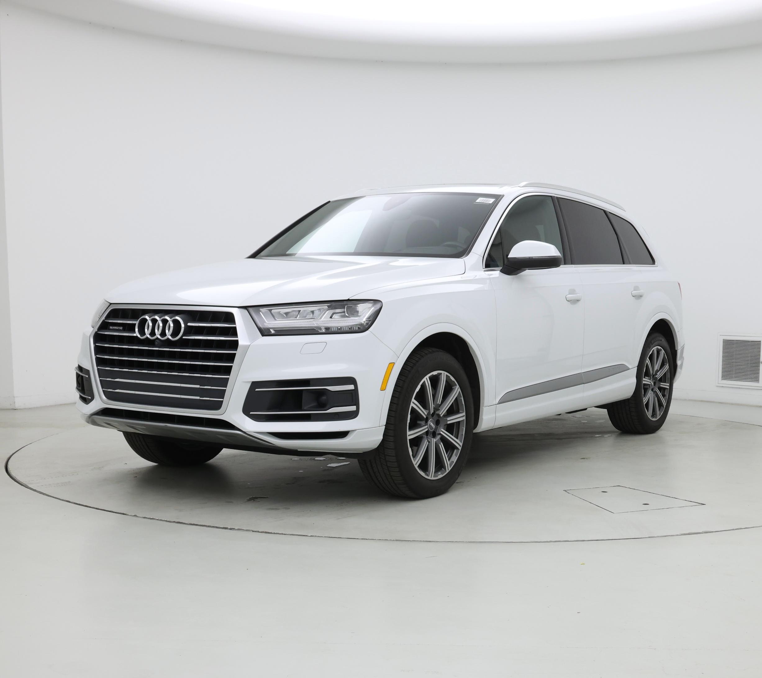 Thumbnail: 2017 Audi Q7 - 4
