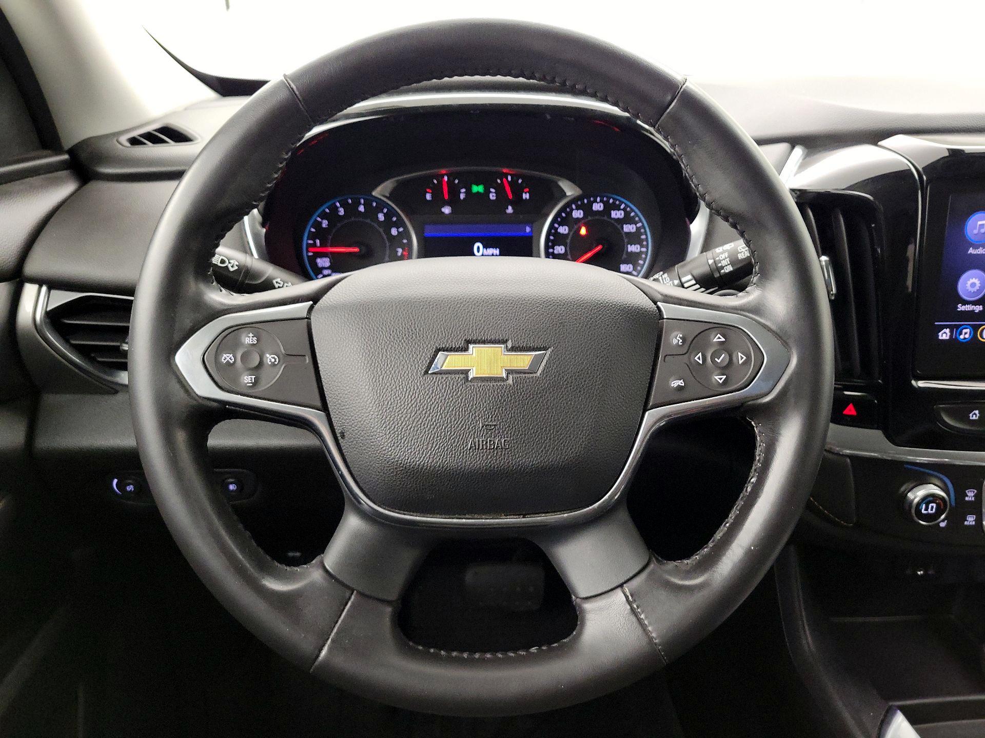 Thumbnail: 2020 Chevrolet Traverse - 10