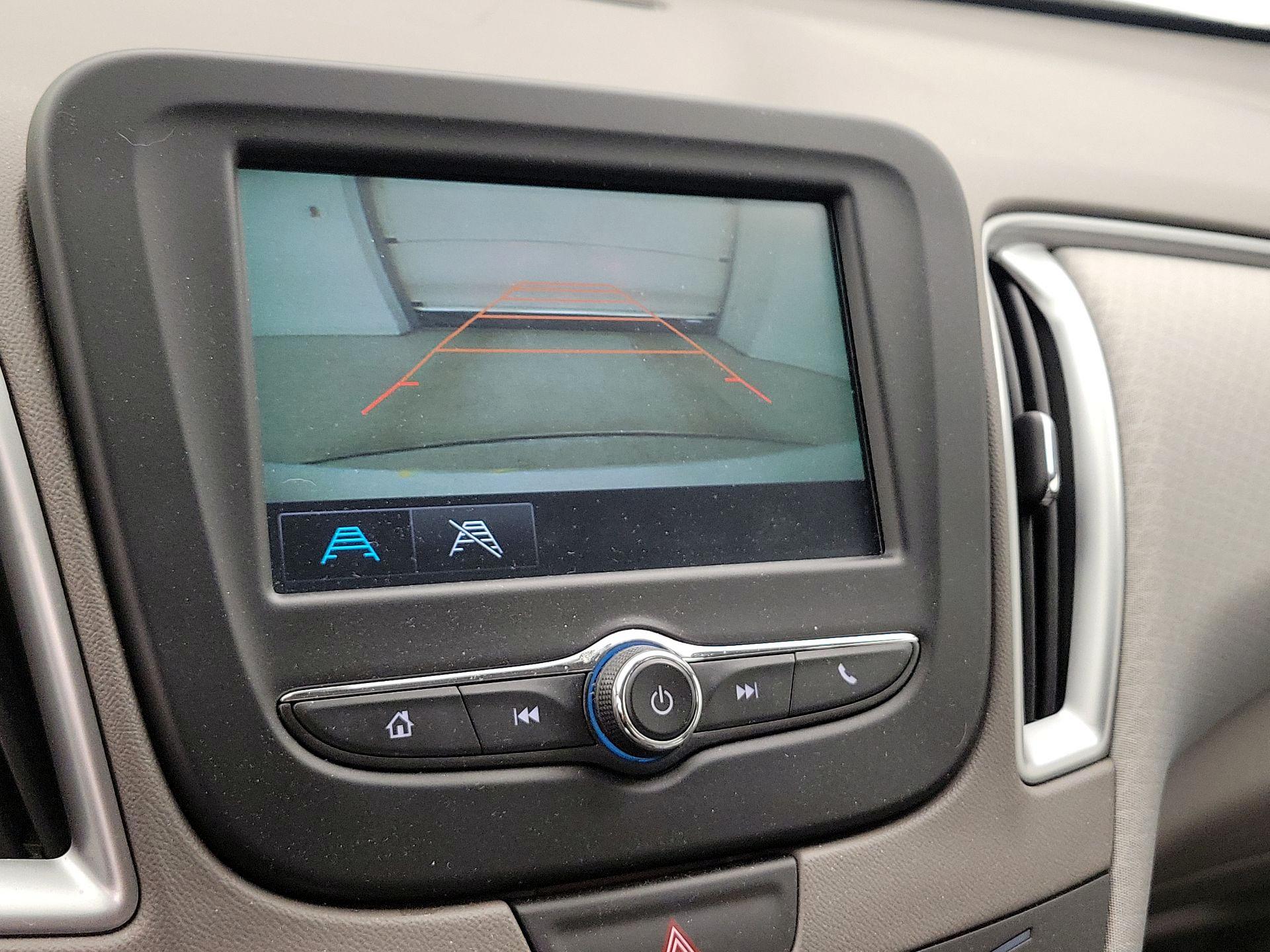Thumbnail: 2016 Chevrolet Malibu - 14