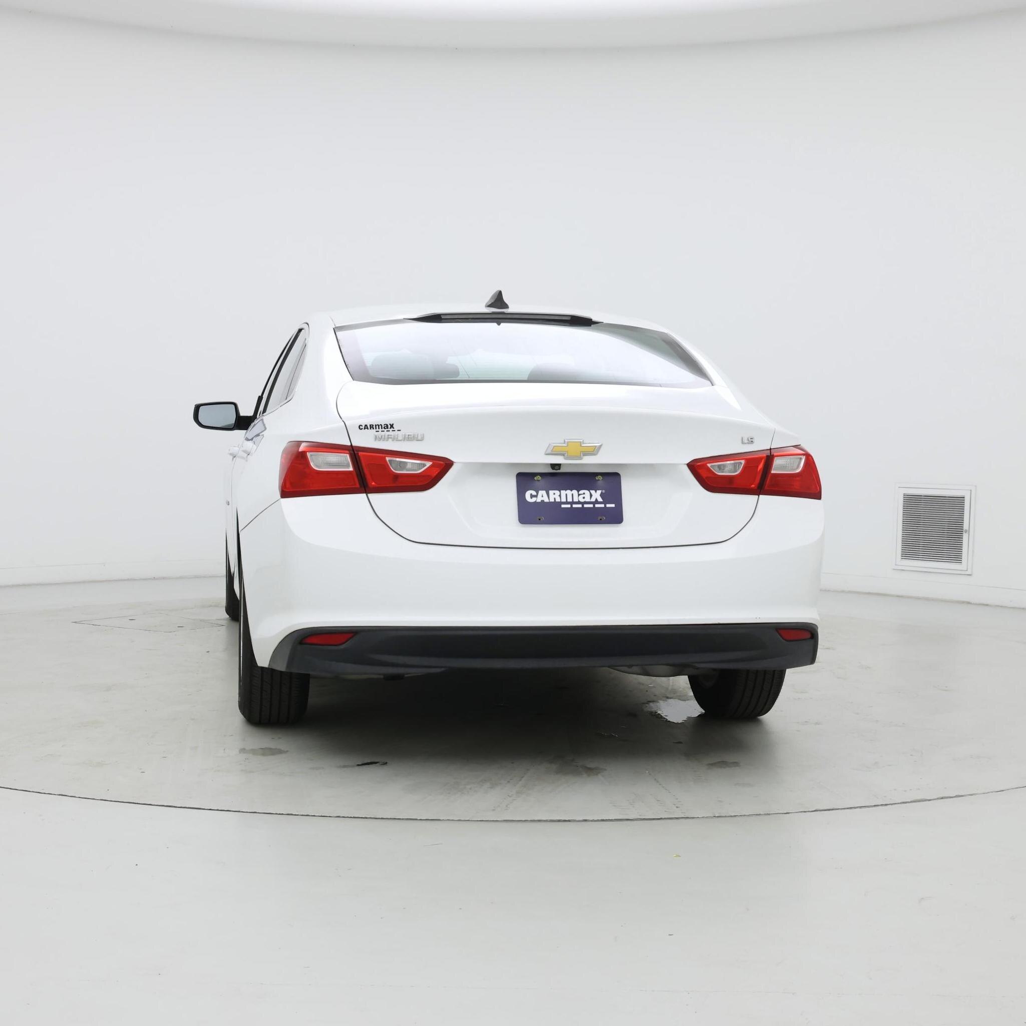 Thumbnail: 2016 Chevrolet Malibu - 6
