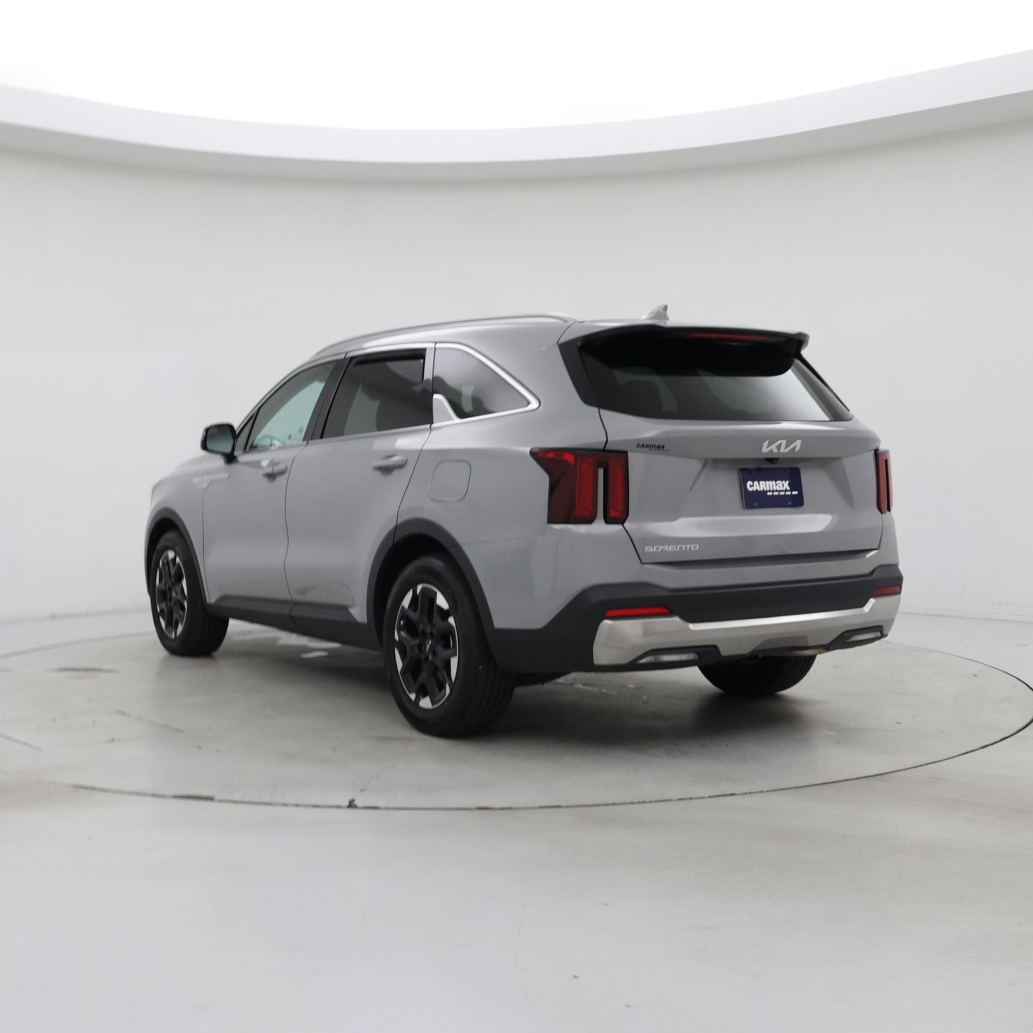 Thumbnail: 2024 Kia Sorento - 2