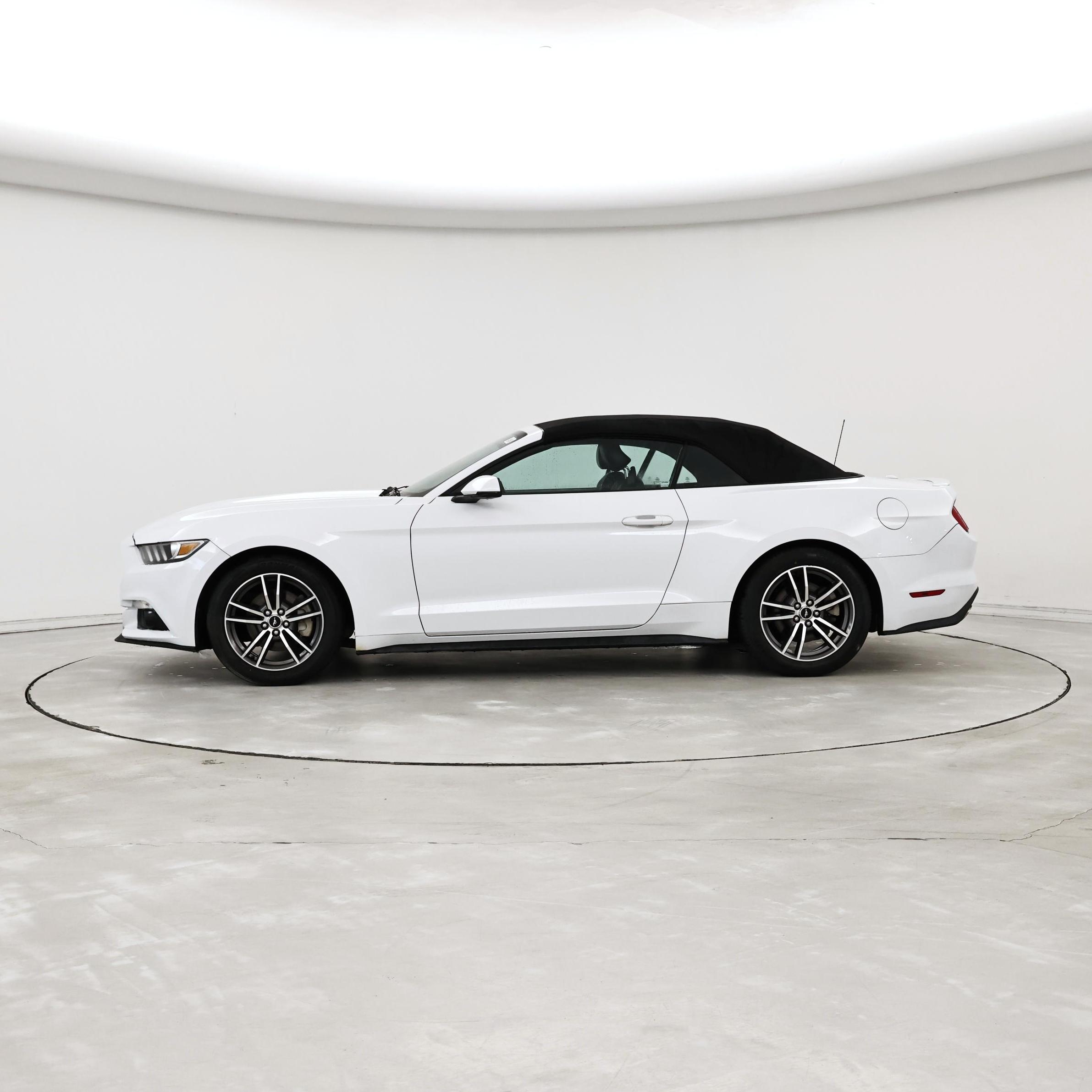 Thumbnail: 2017 Ford Mustang - 3