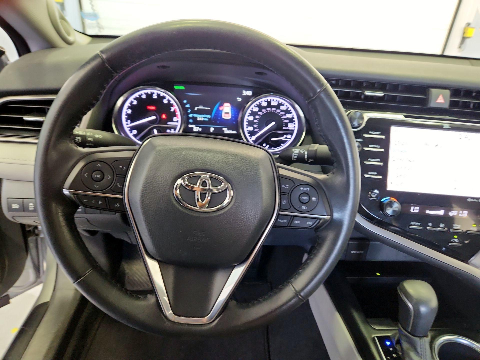 Thumbnail: 2020 Toyota Camry - 10