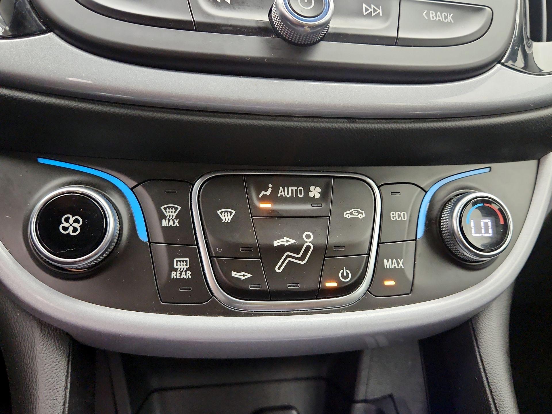 Thumbnail: 2017 Chevrolet Volt - 16