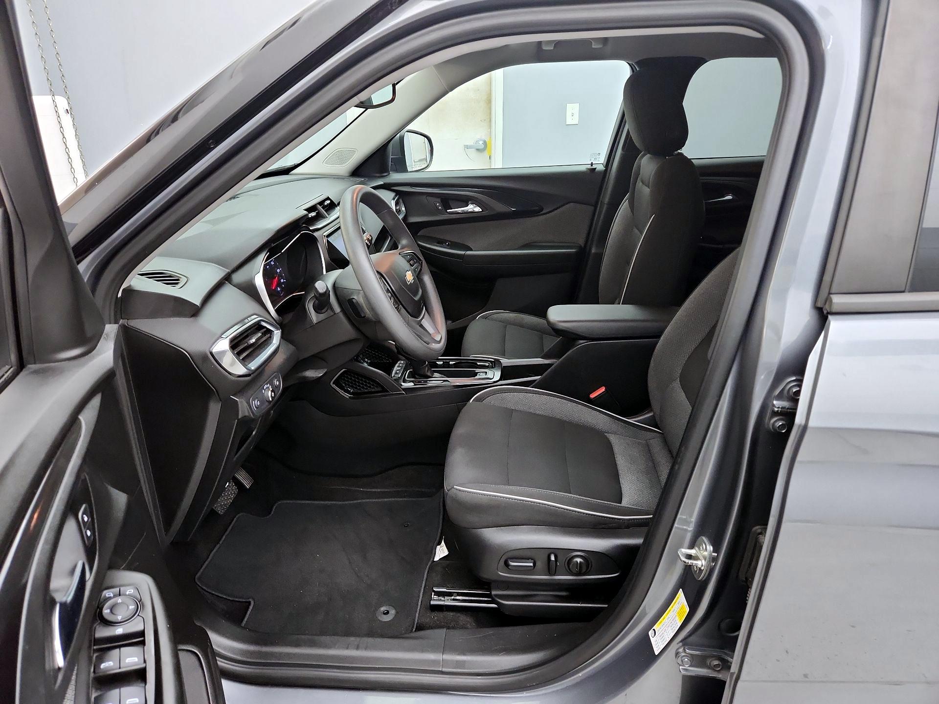 Thumbnail: 2021 Chevrolet TrailBlazer - 11