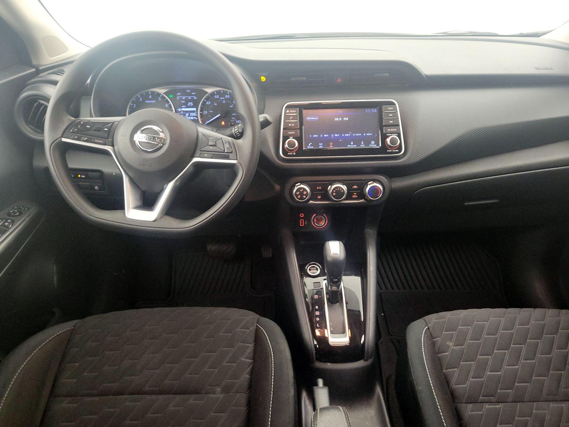 Thumbnail: 2021 Nissan Kicks - 9