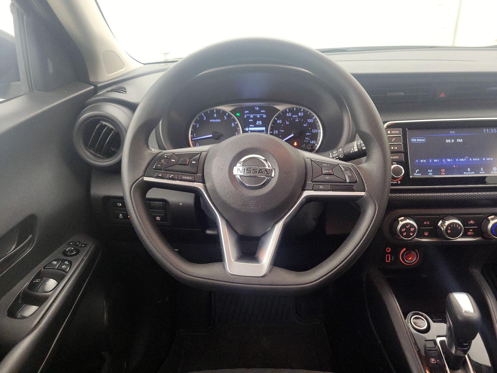 Thumbnail: 2021 Nissan Kicks - 10