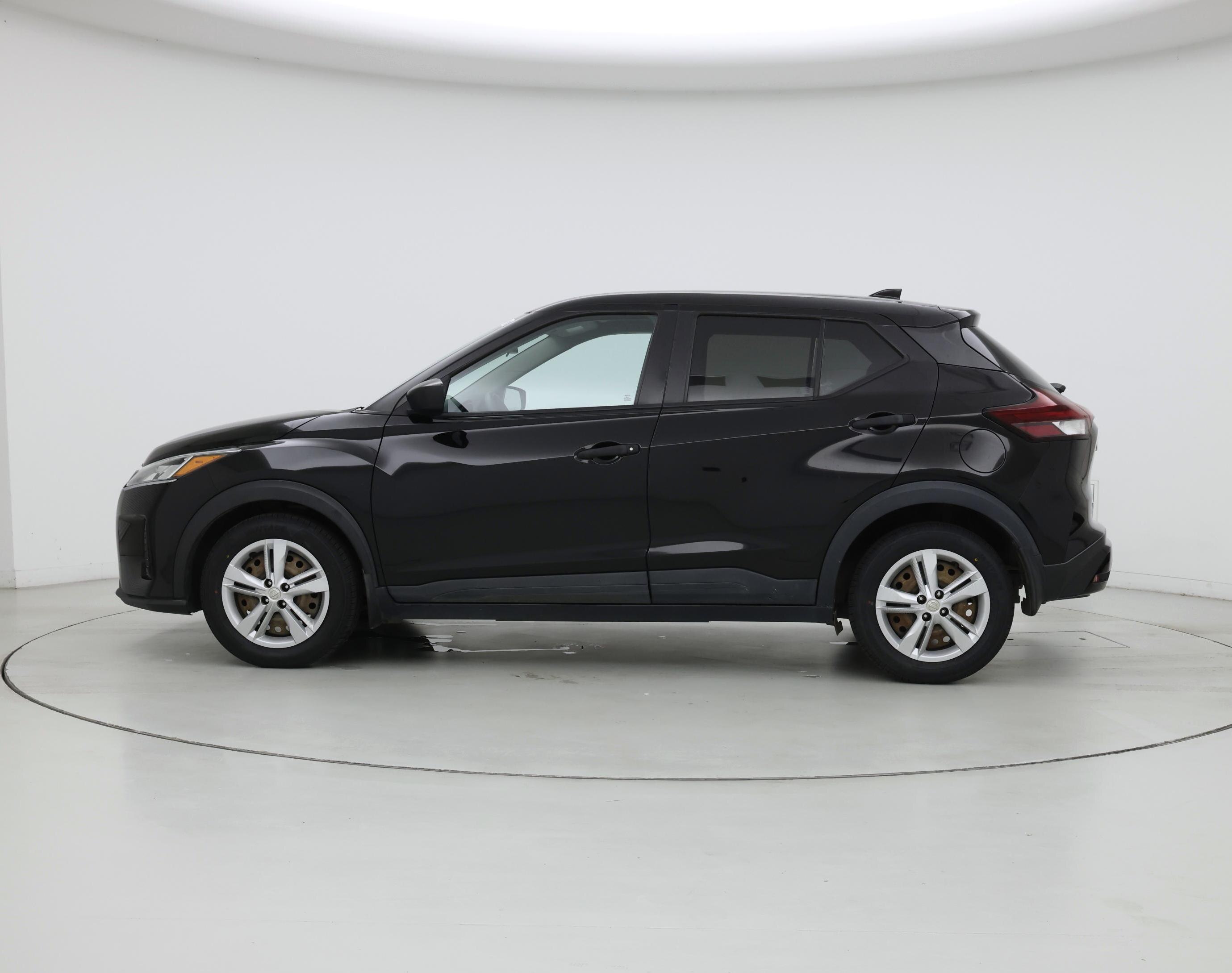 Thumbnail: 2021 Nissan Kicks - 3