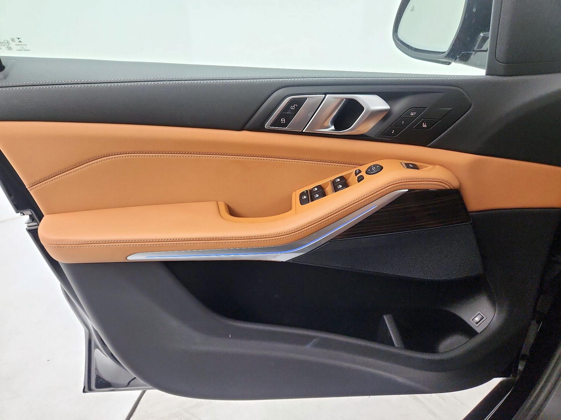 Thumbnail: 2021 BMW X5 - 10