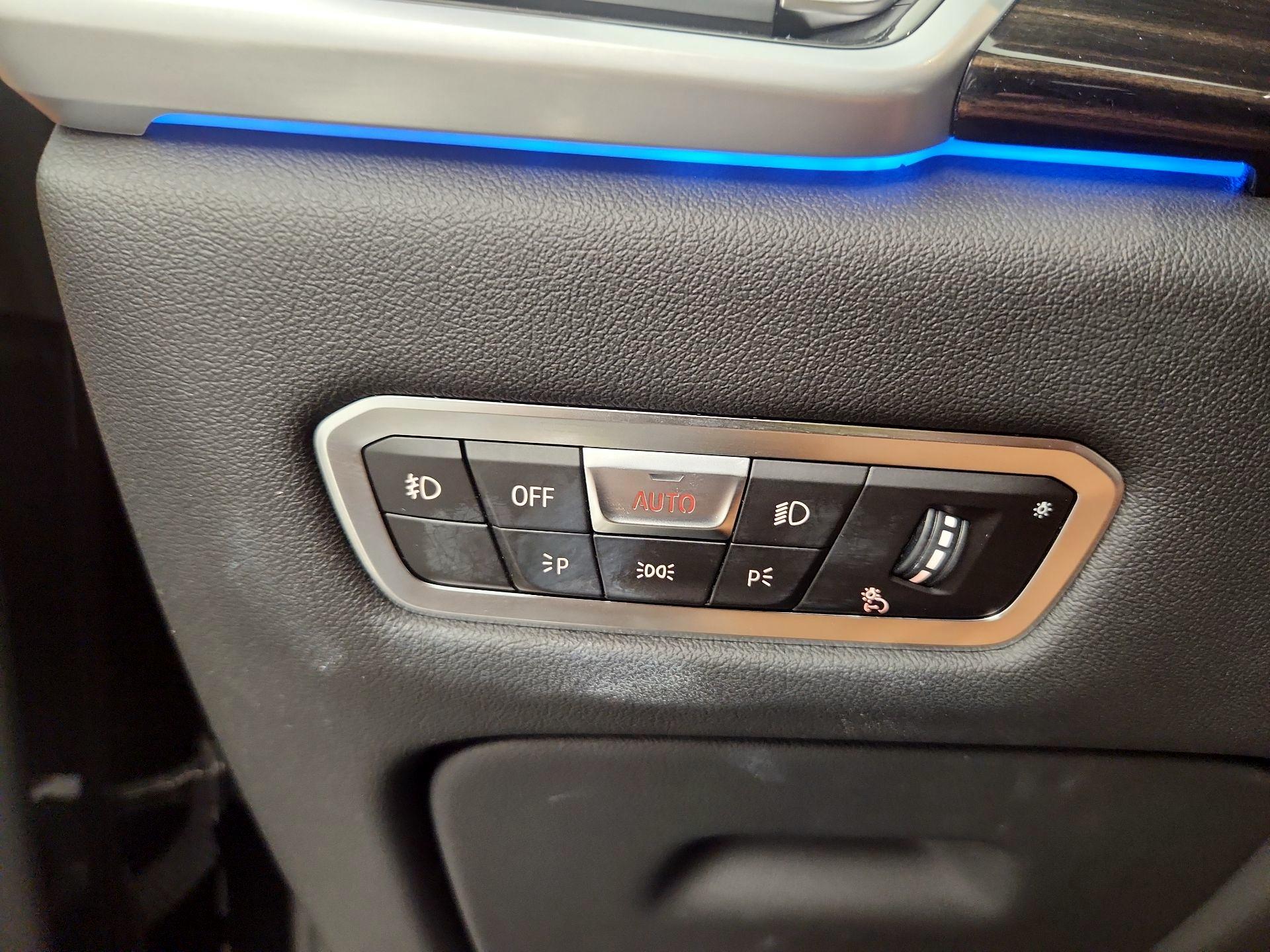 Thumbnail: 2021 BMW X5 - 11
