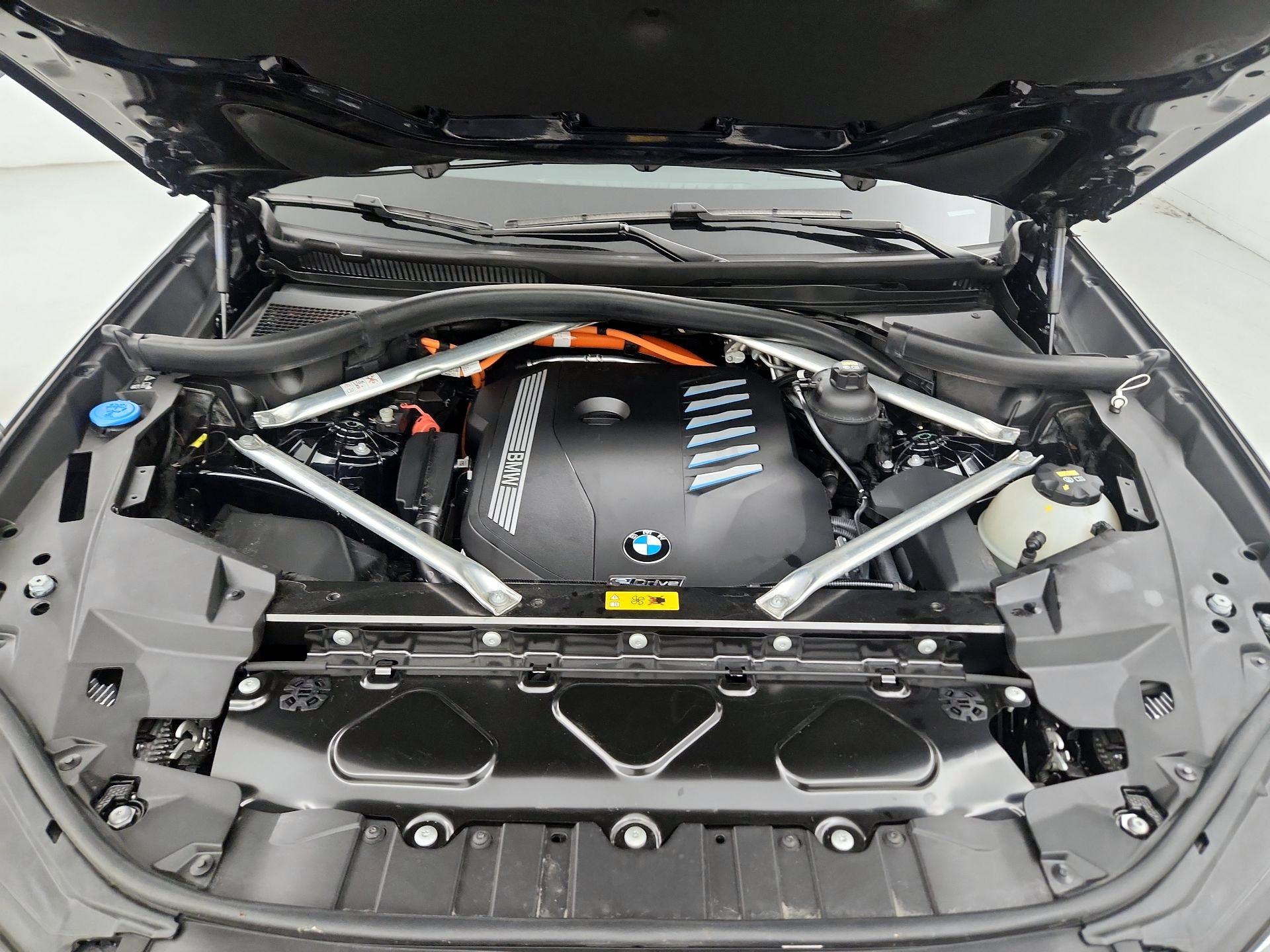 Thumbnail: 2021 BMW X5 - 18