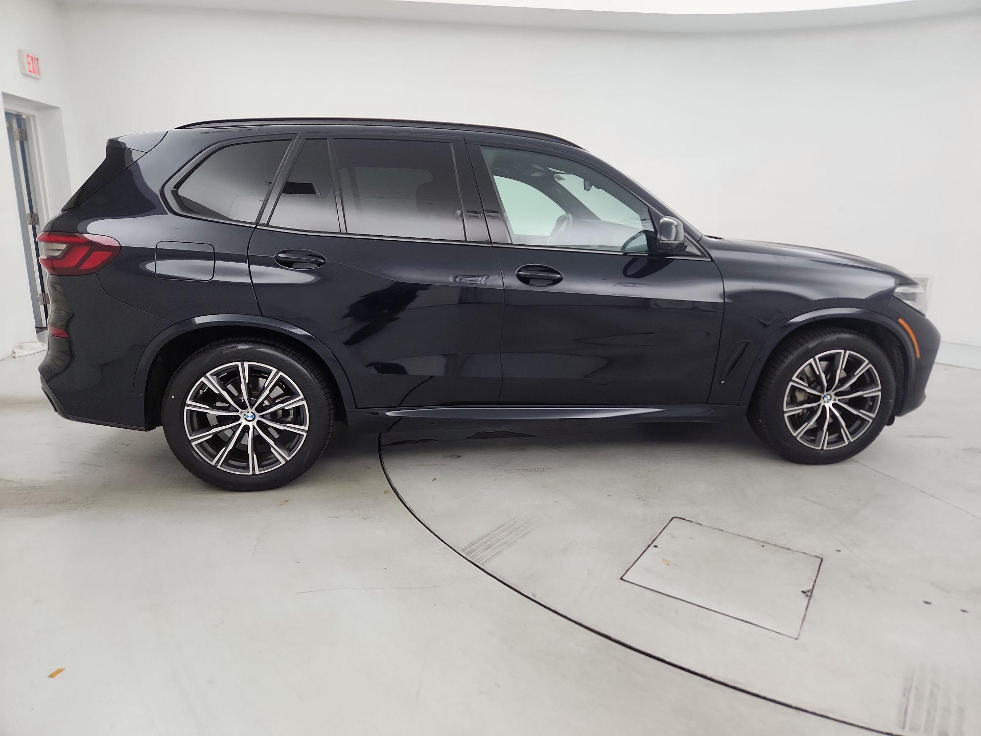 Thumbnail: 2021 BMW X5 - 4