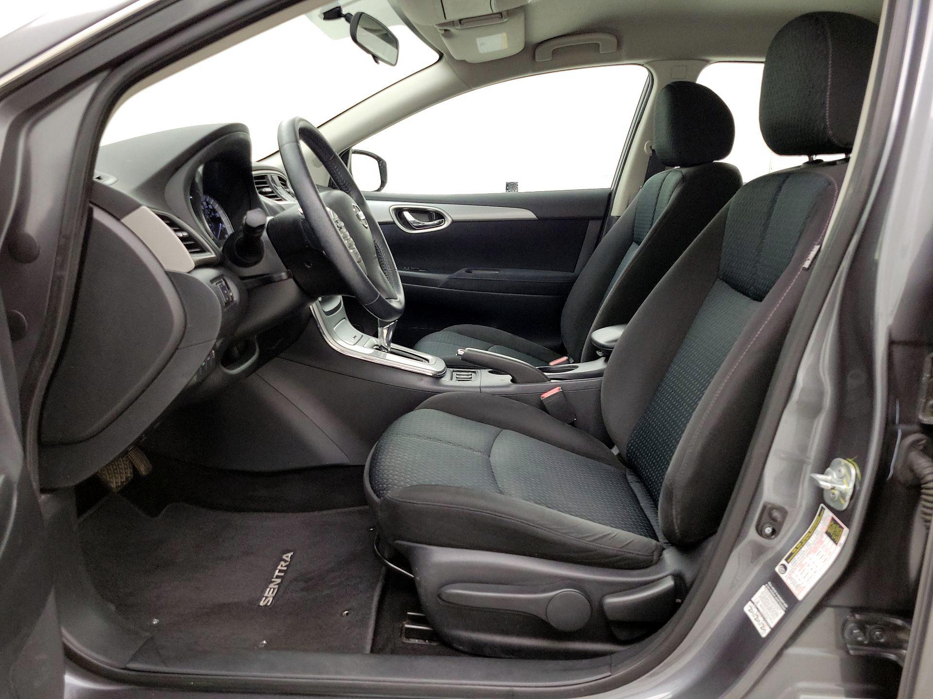 Thumbnail: 2015 Nissan Sentra - 11