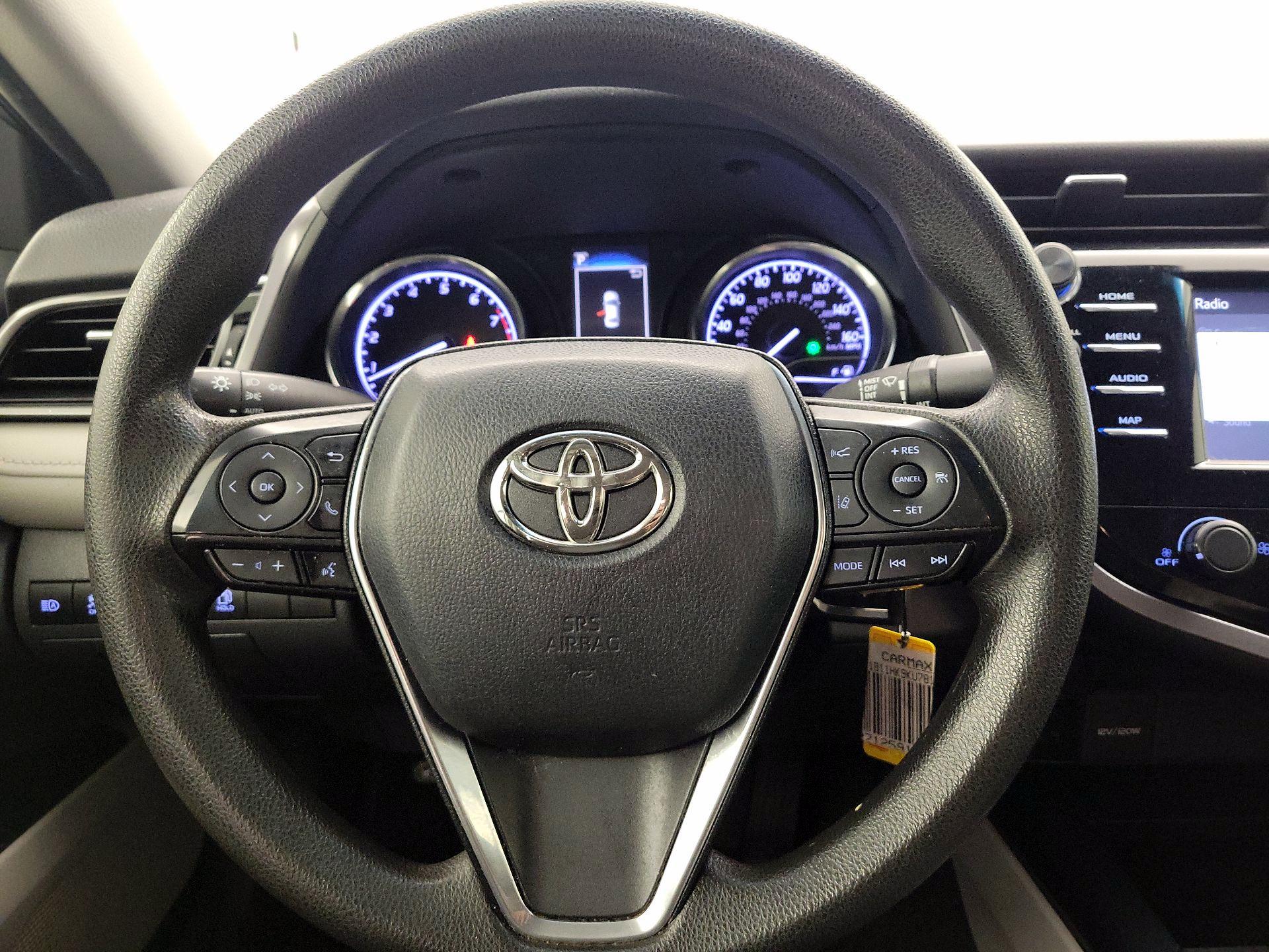 Thumbnail: 2019 Toyota Camry - 10
