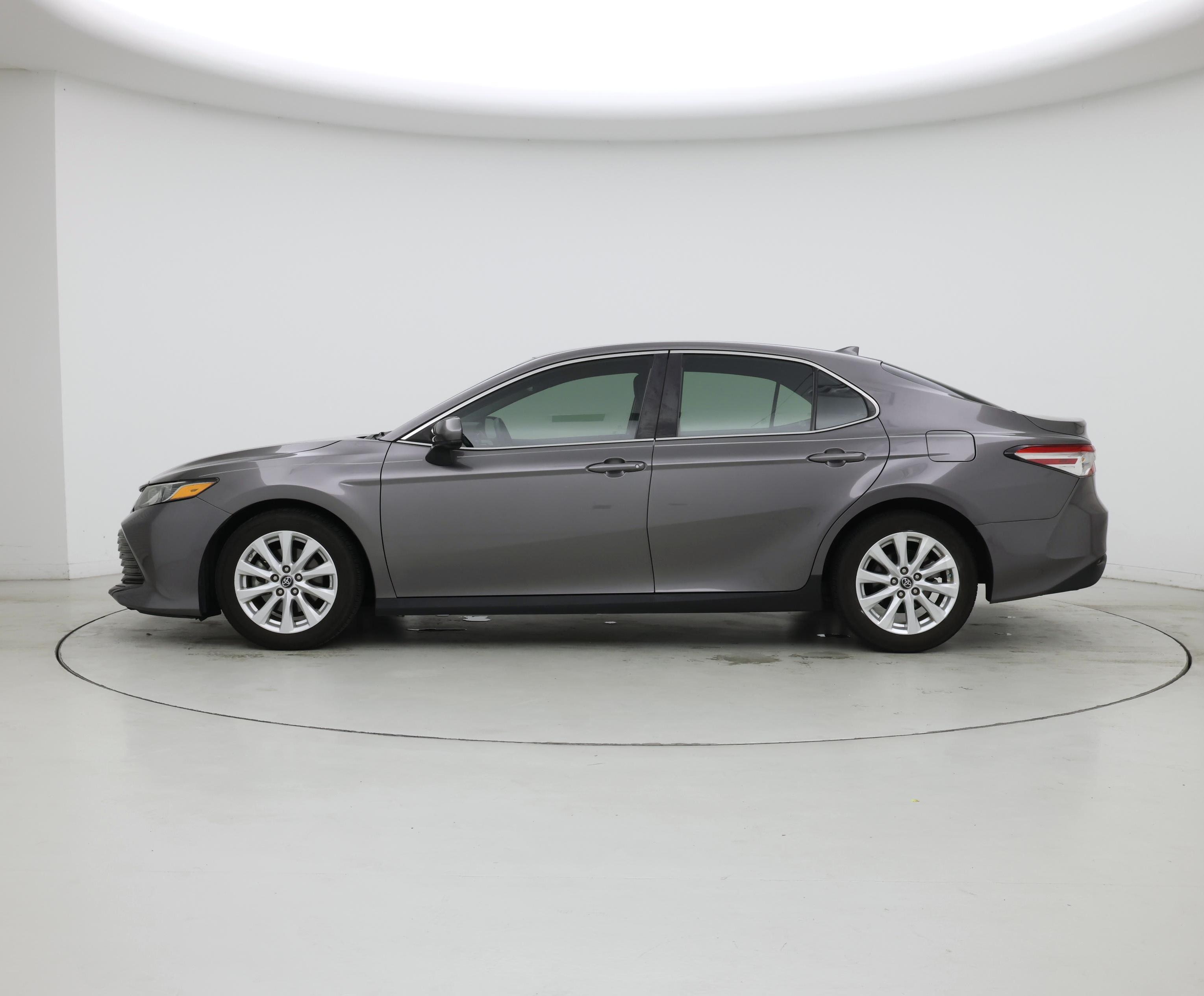 Thumbnail: 2019 Toyota Camry - 3