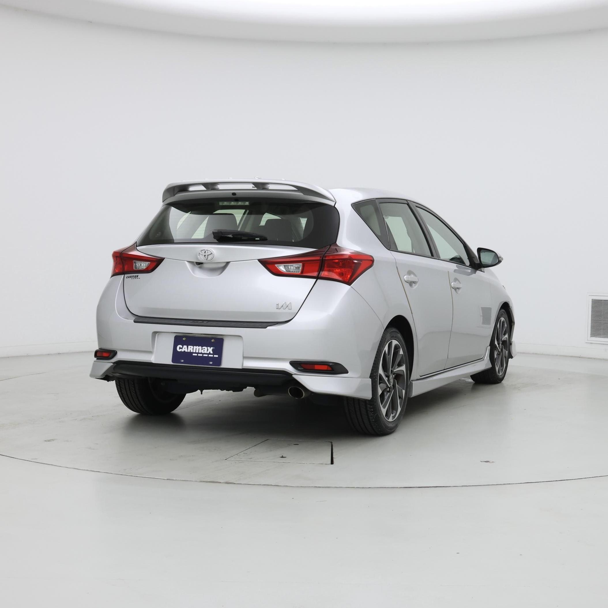 Thumbnail: 2017 Toyota Corolla iM - 8