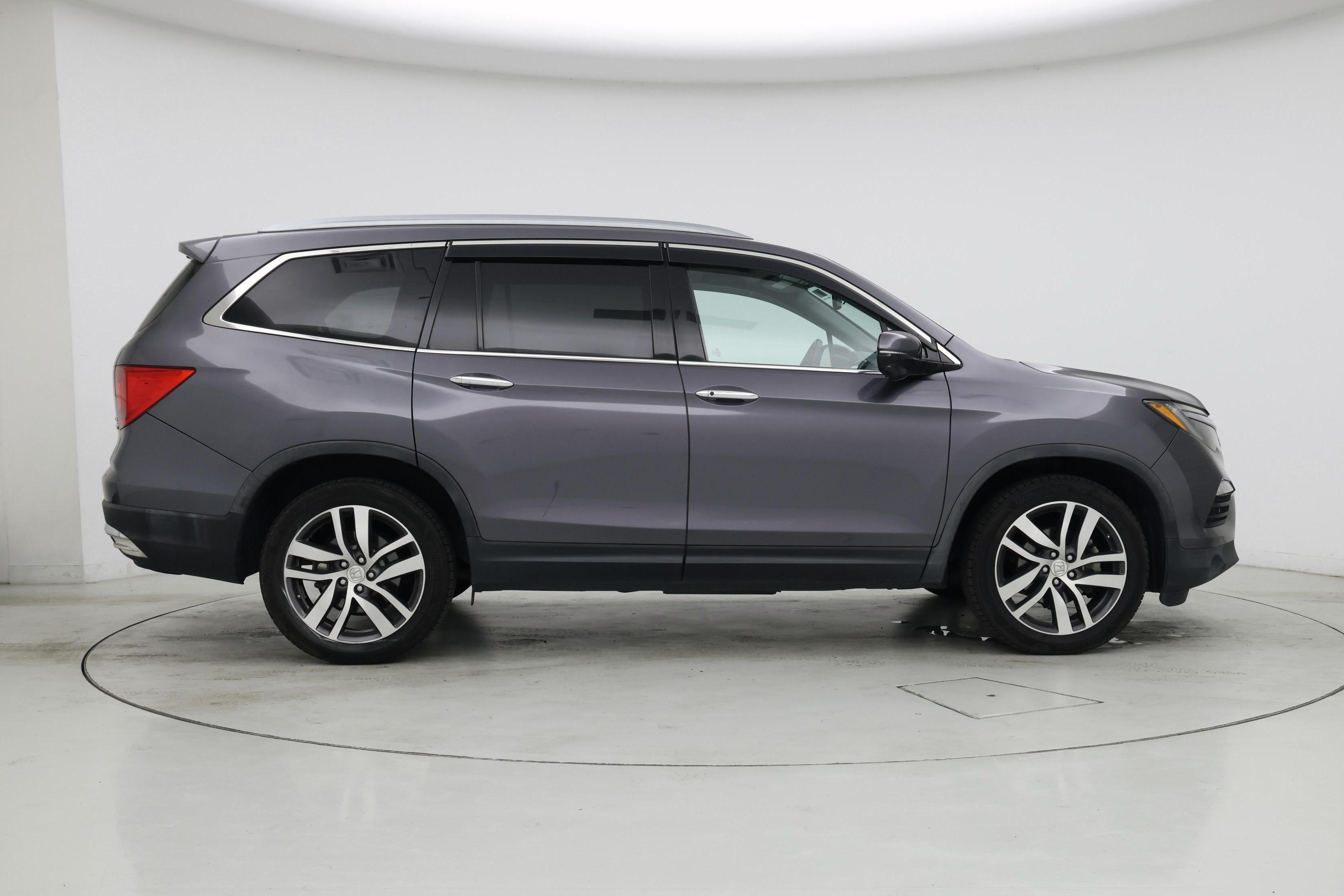 Thumbnail: 2018 Honda Pilot - 7