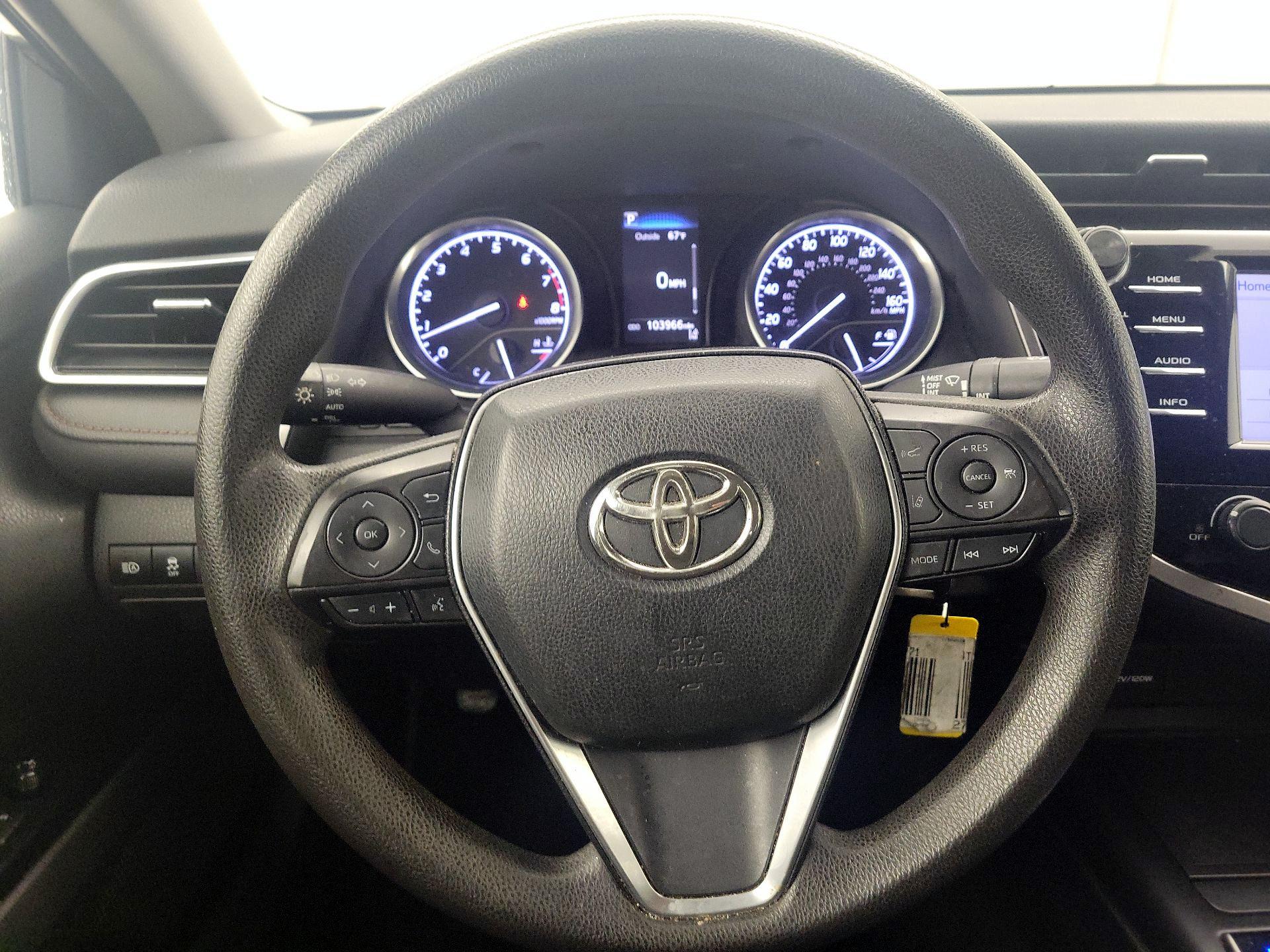 Thumbnail: 2018 Toyota Camry - 10