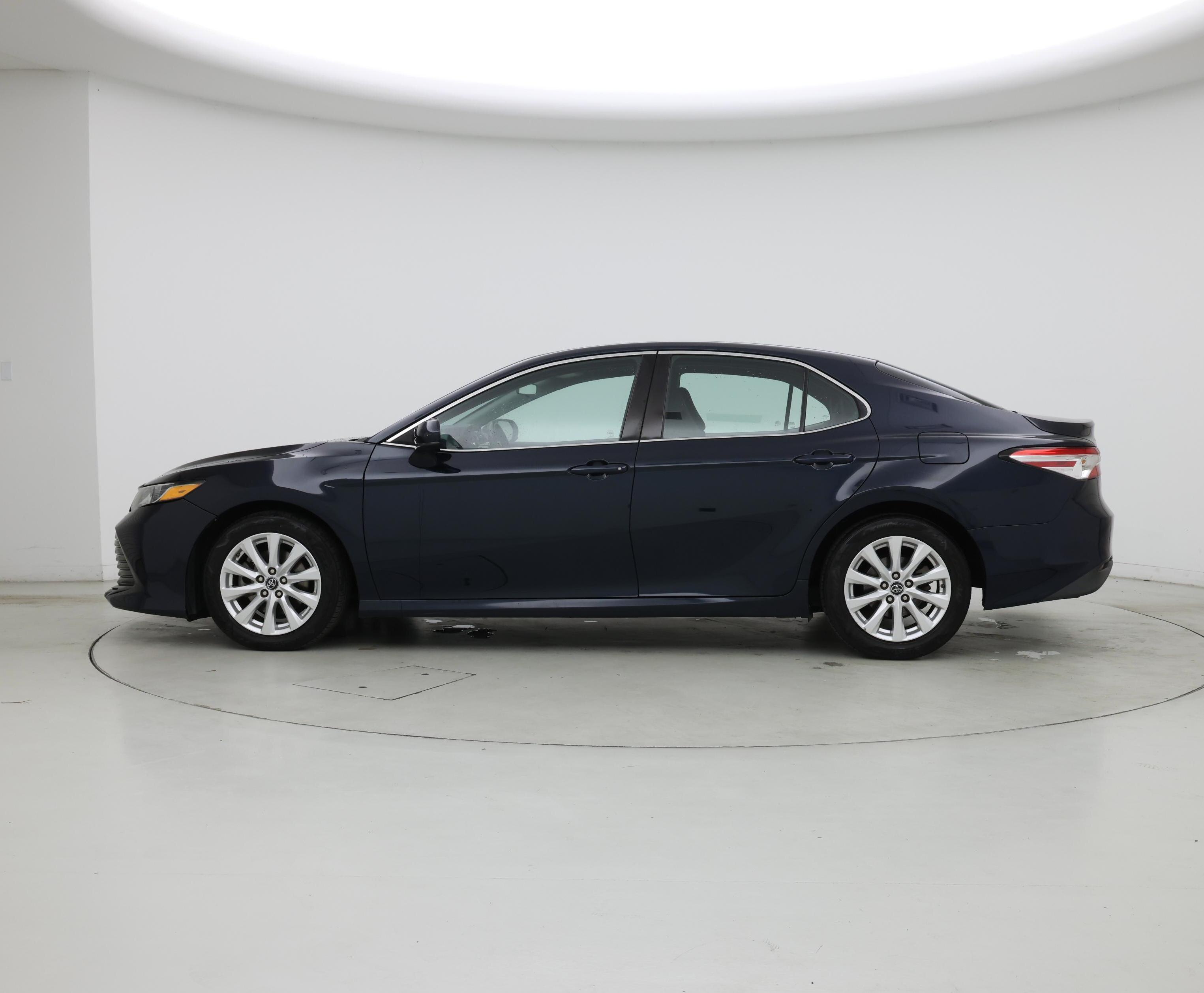 Thumbnail: 2018 Toyota Camry - 3