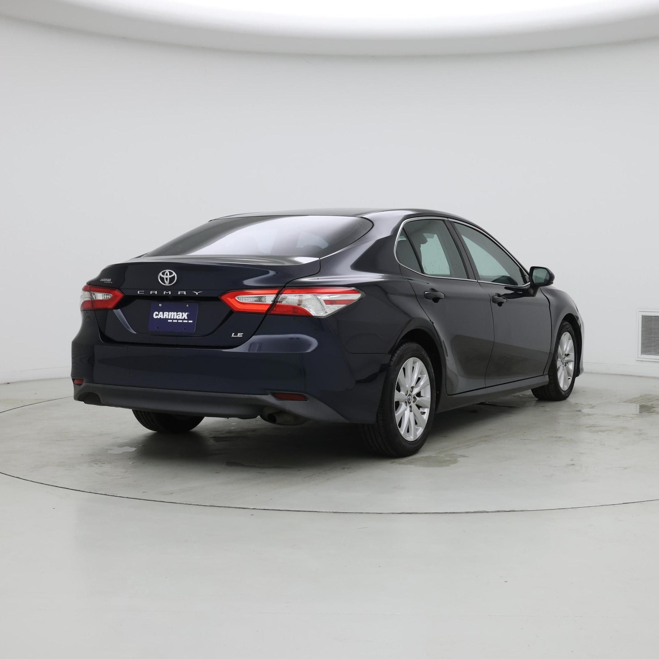 Thumbnail: 2018 Toyota Camry - 8