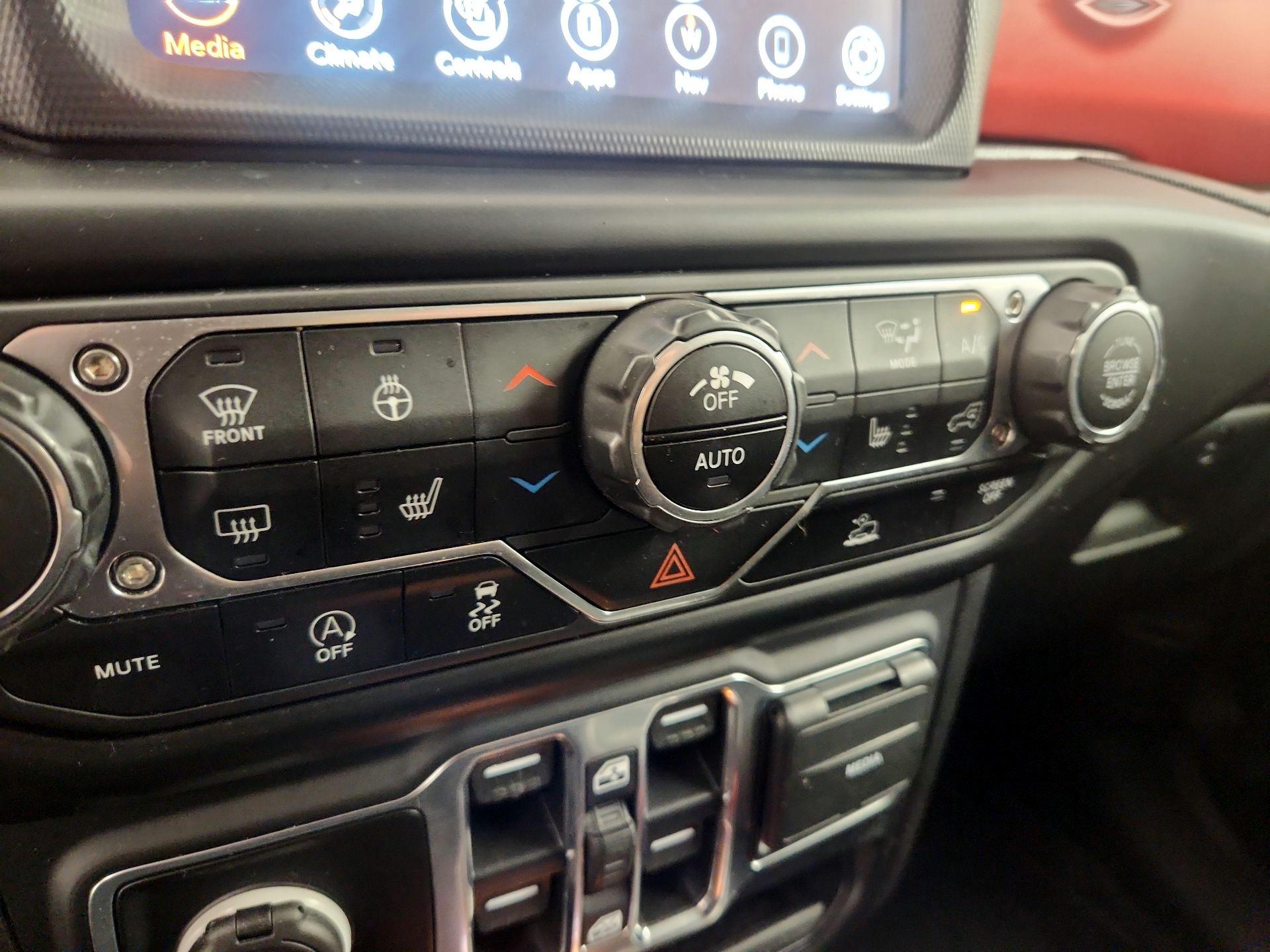 Thumbnail: 2020 Jeep Gladiator - 17