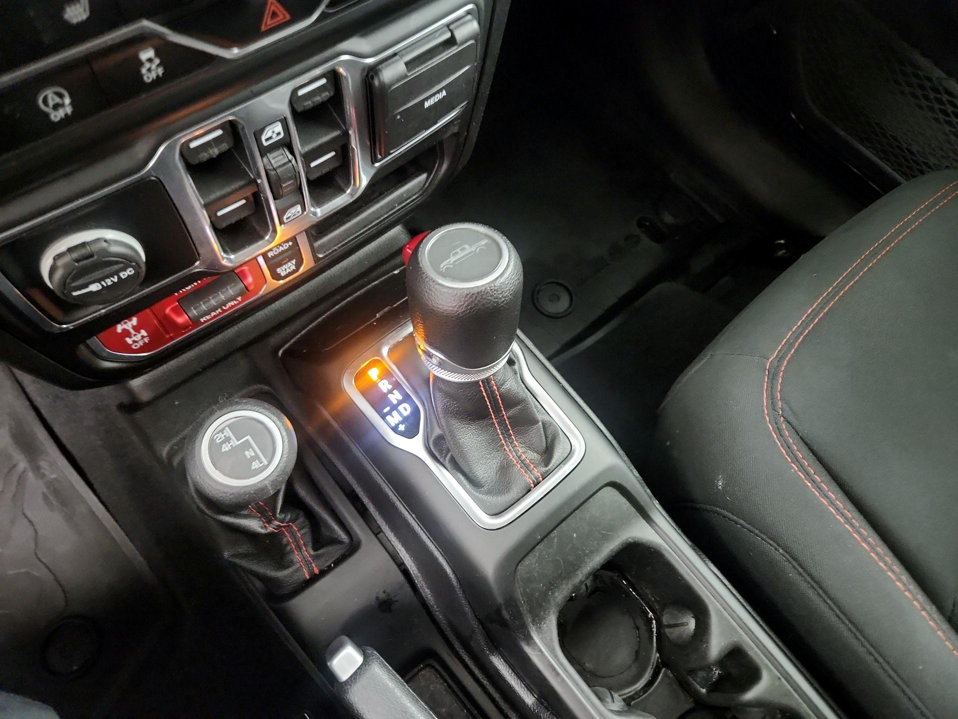 Thumbnail: 2020 Jeep Gladiator - 18