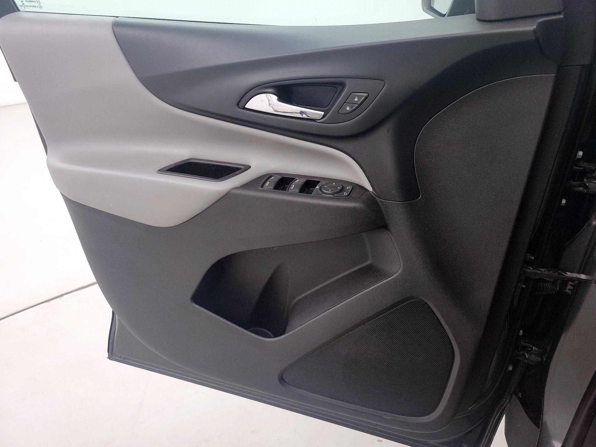 Thumbnail: 2018 Chevrolet Equinox - 12