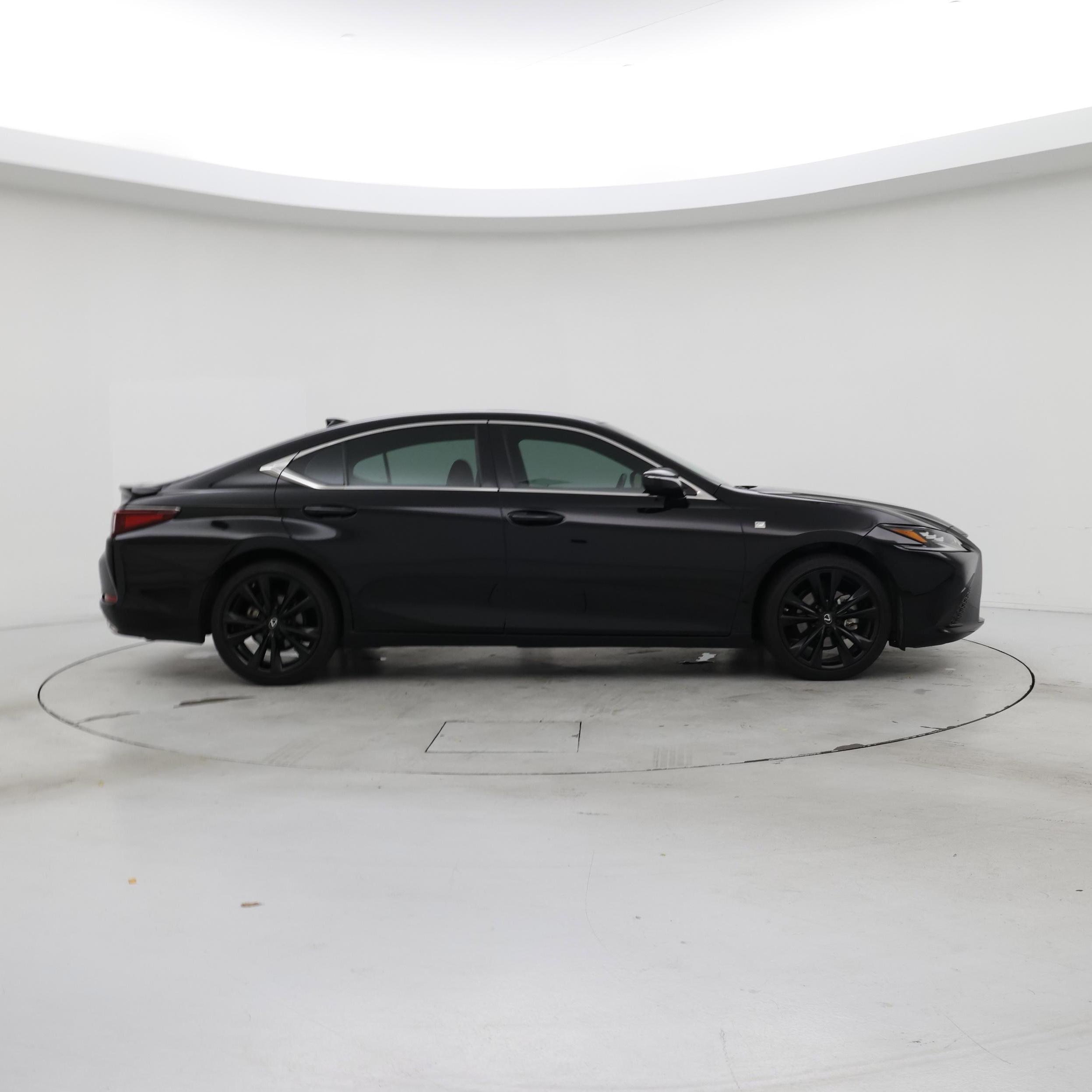 Thumbnail: 2022 Lexus ES - 7